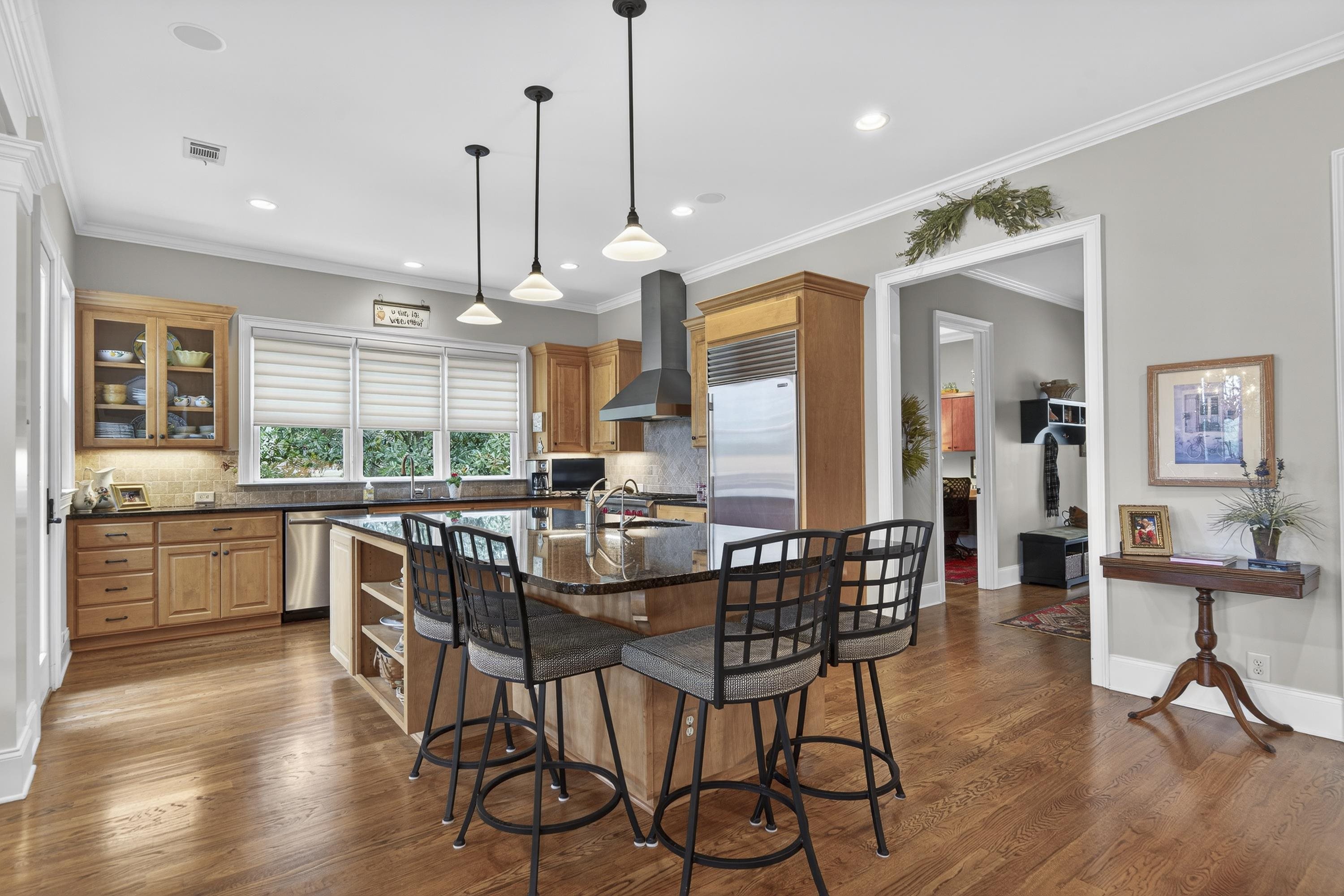 1050 CURTRIGHT PLACE image 24