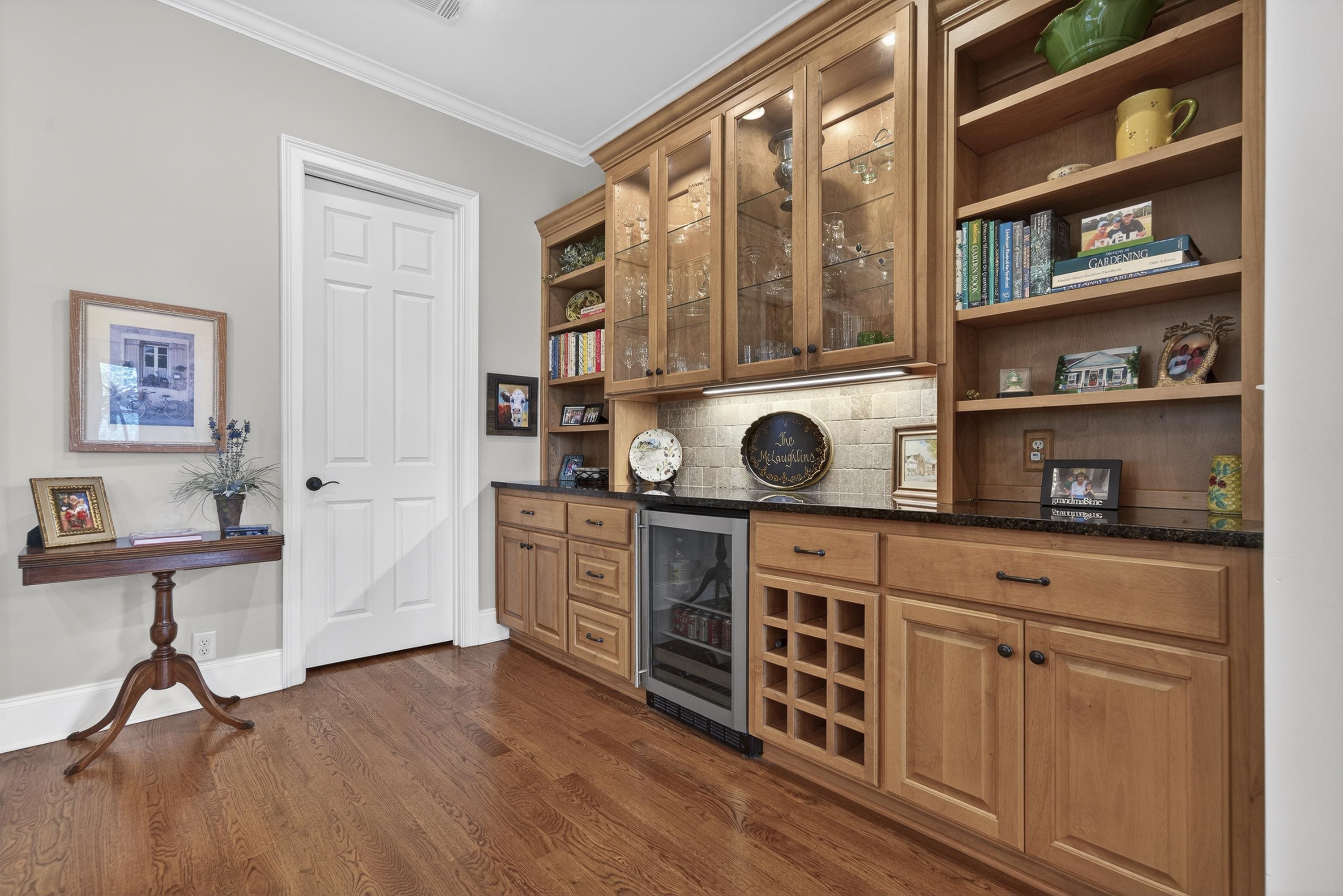 1050 CURTRIGHT PLACE image 30