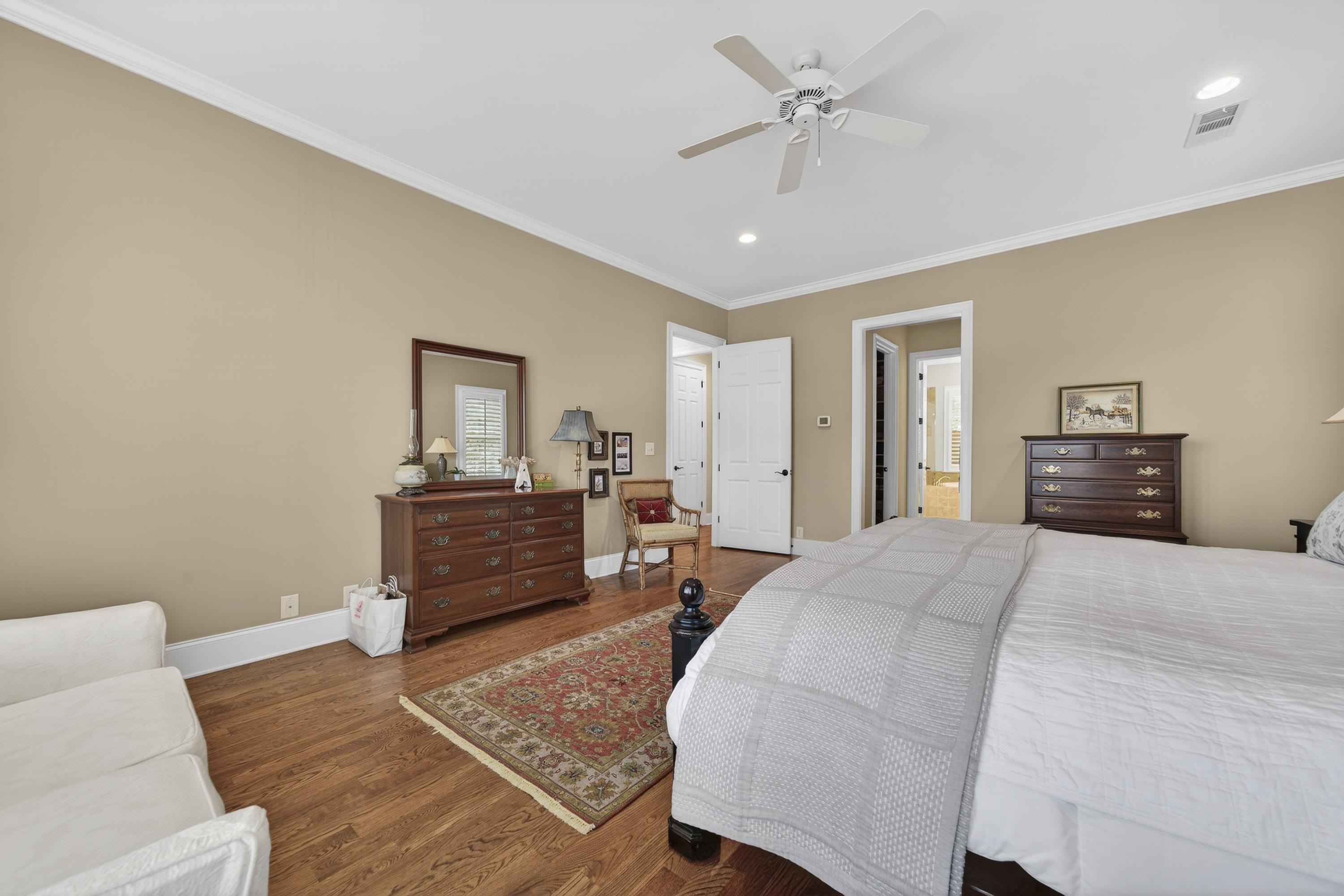 1050 CURTRIGHT PLACE image 45