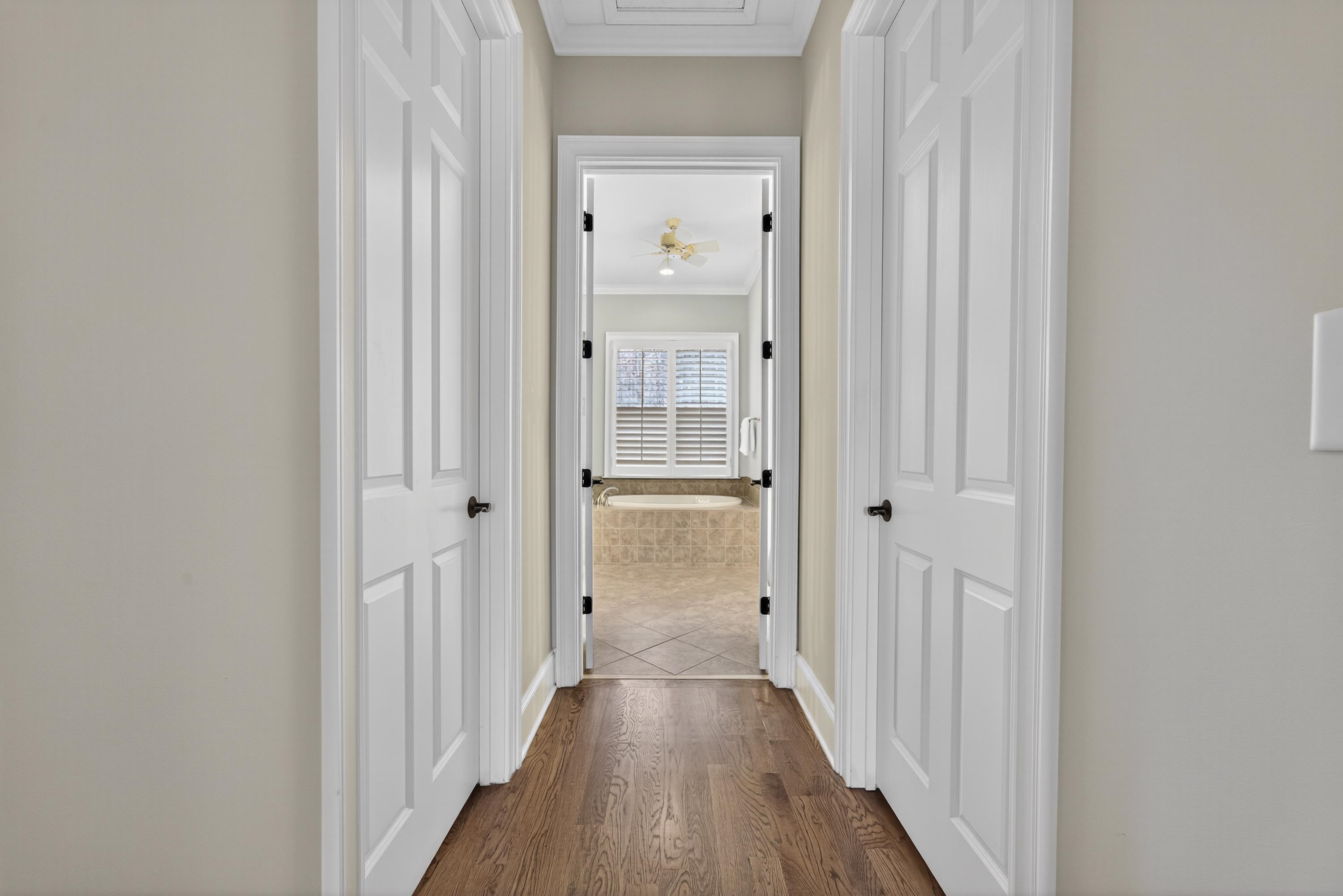 1050 CURTRIGHT PLACE image 46