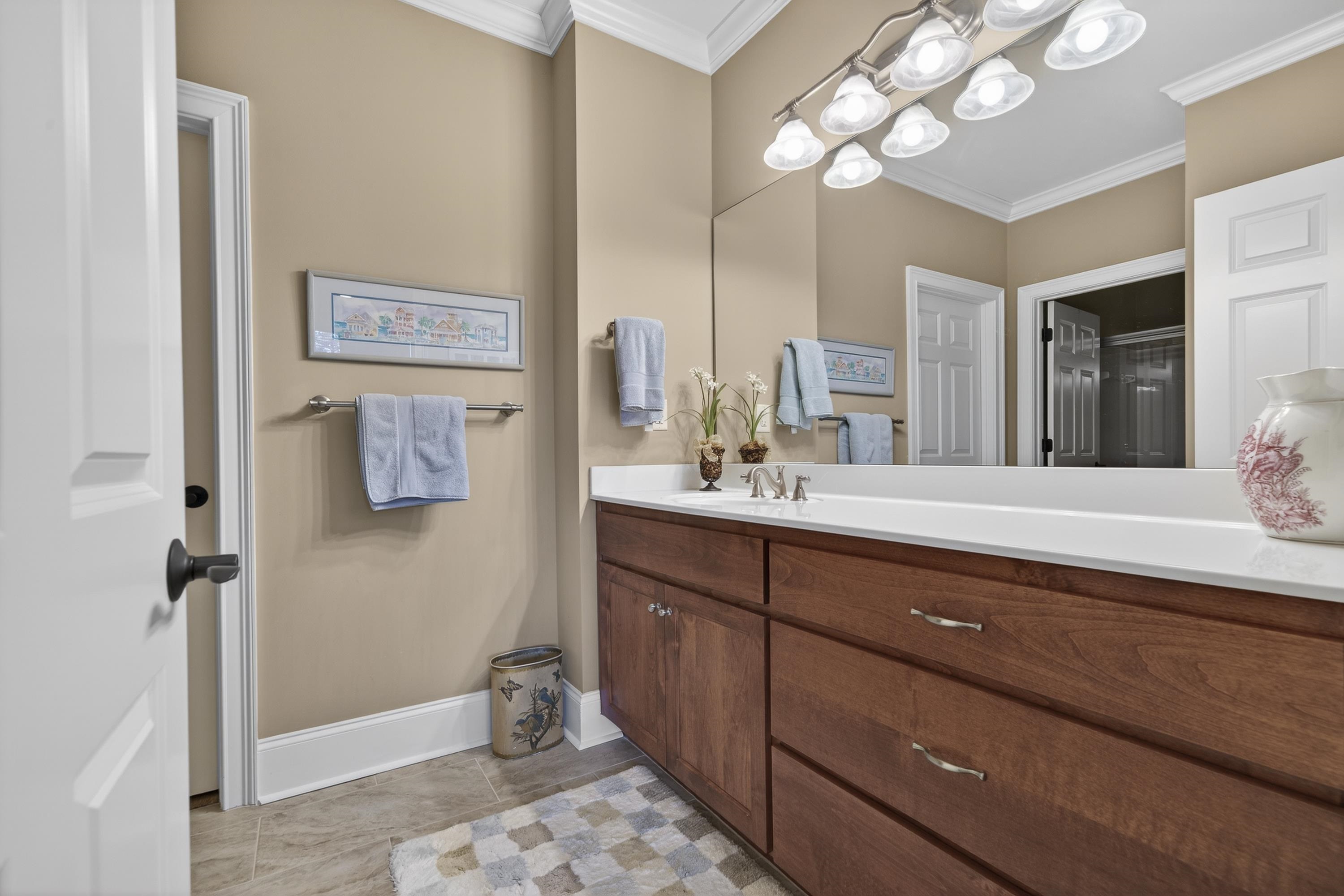 1050 CURTRIGHT PLACE image 64