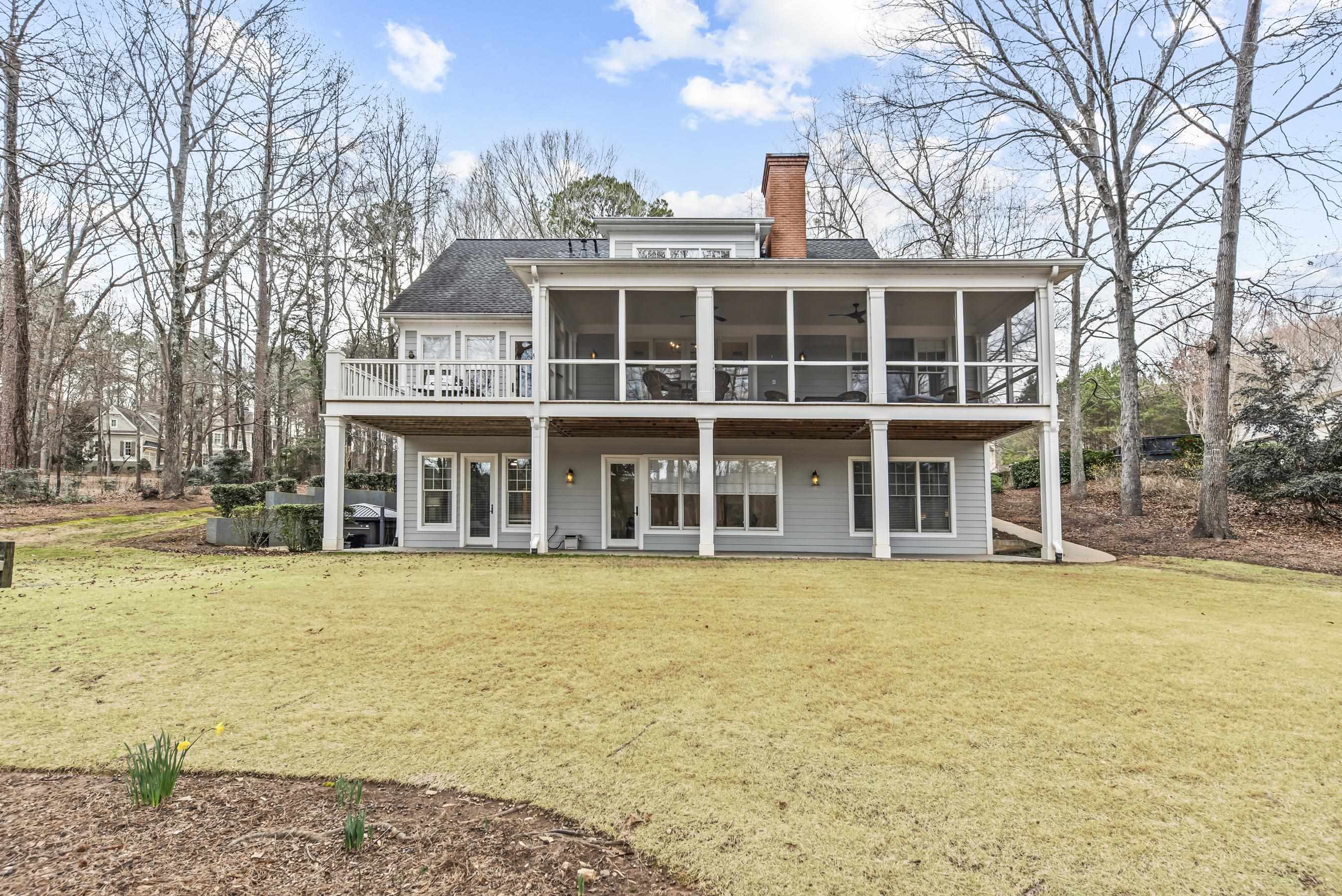 100 GREENWOOD COURT image 2