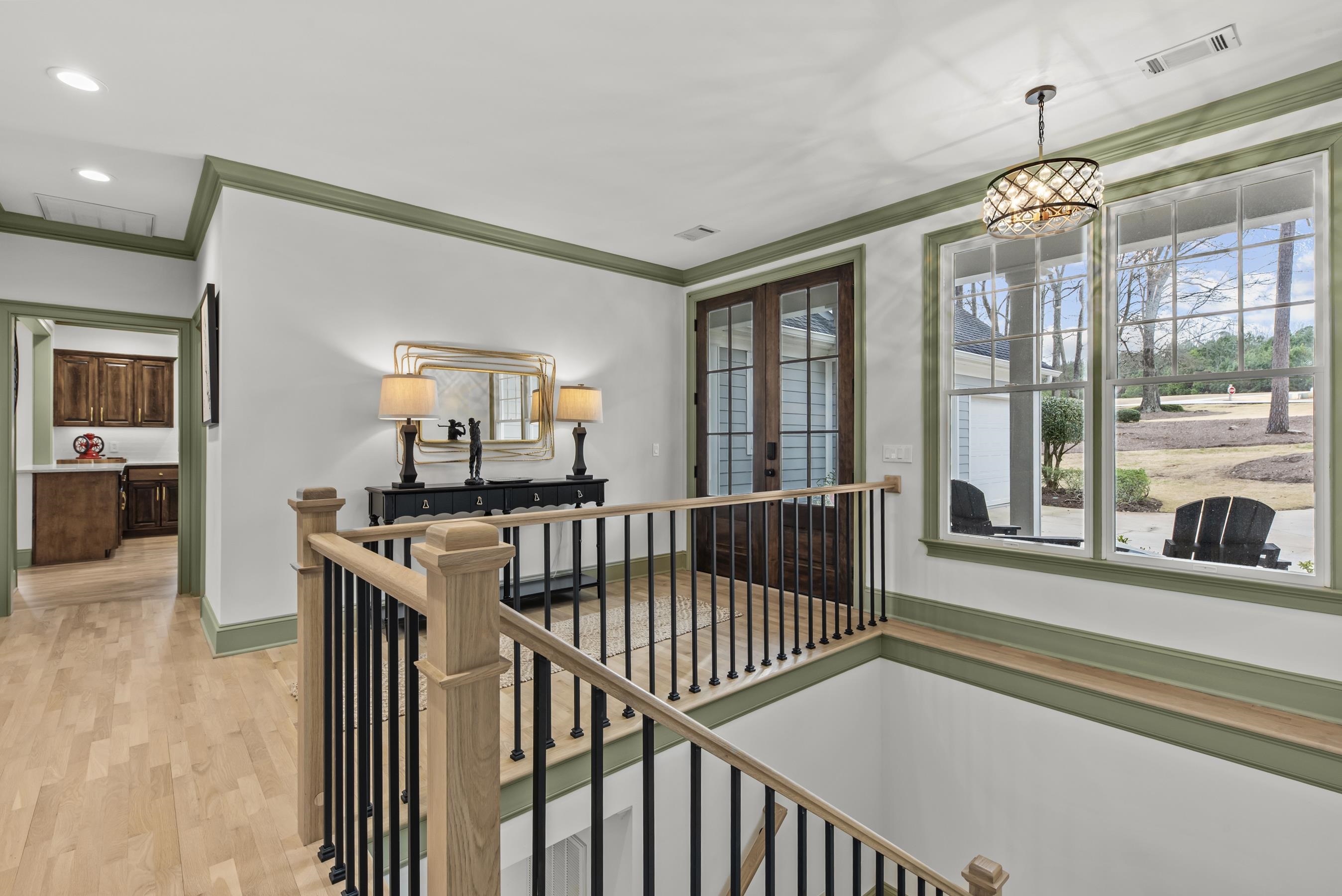 100 GREENWOOD COURT image 29