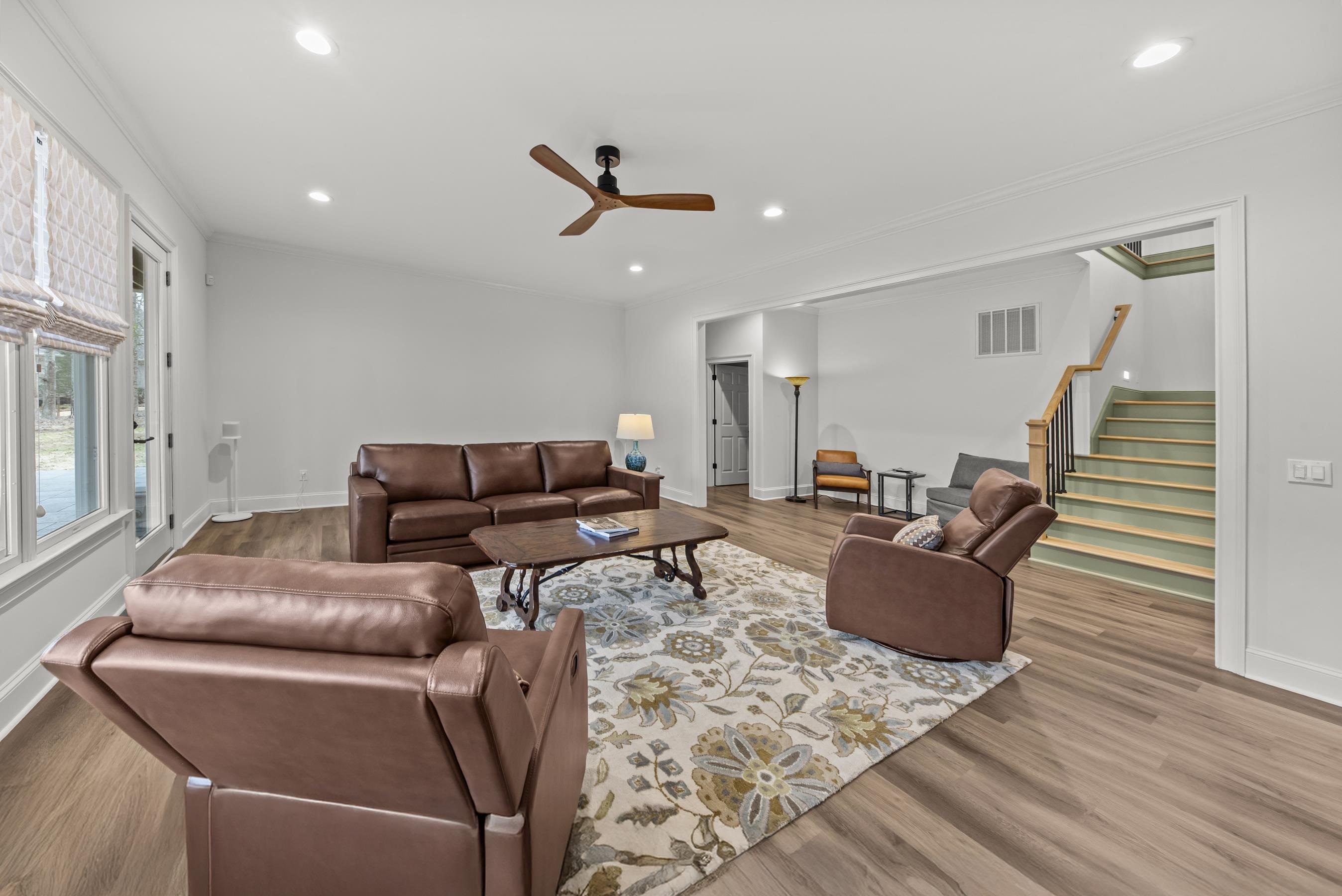 100 GREENWOOD COURT image 31