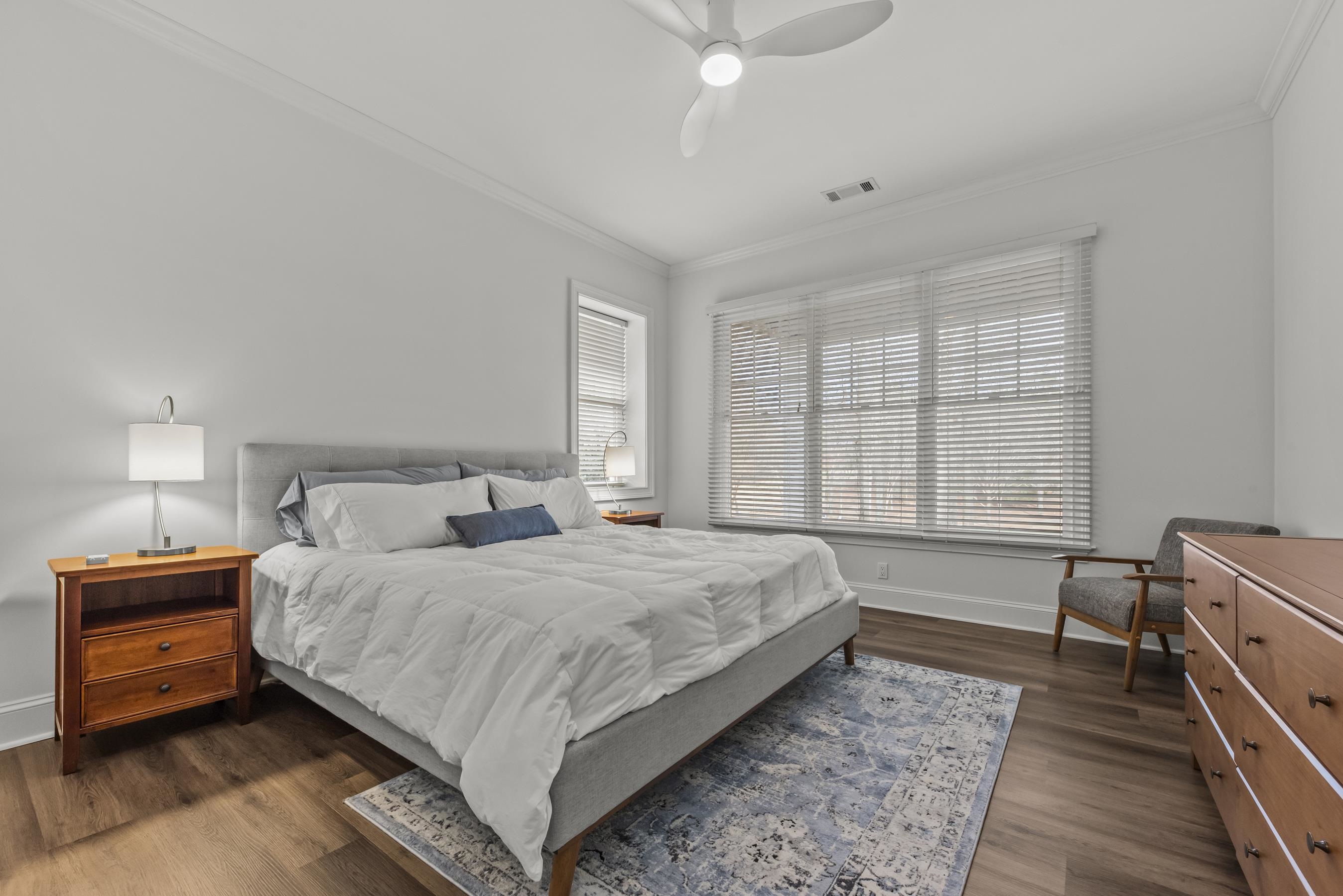 100 GREENWOOD COURT image 36