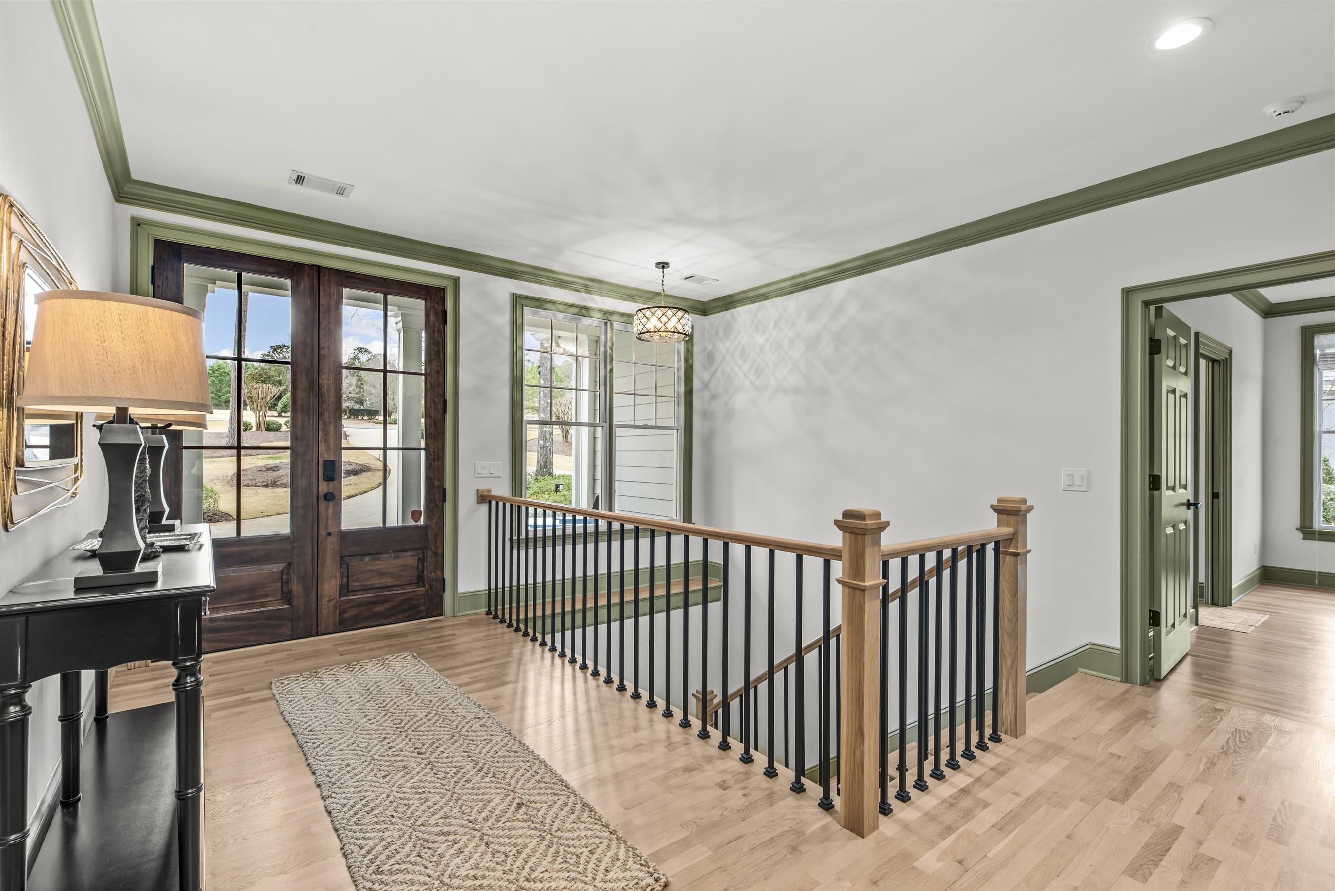 100 GREENWOOD COURT image 6