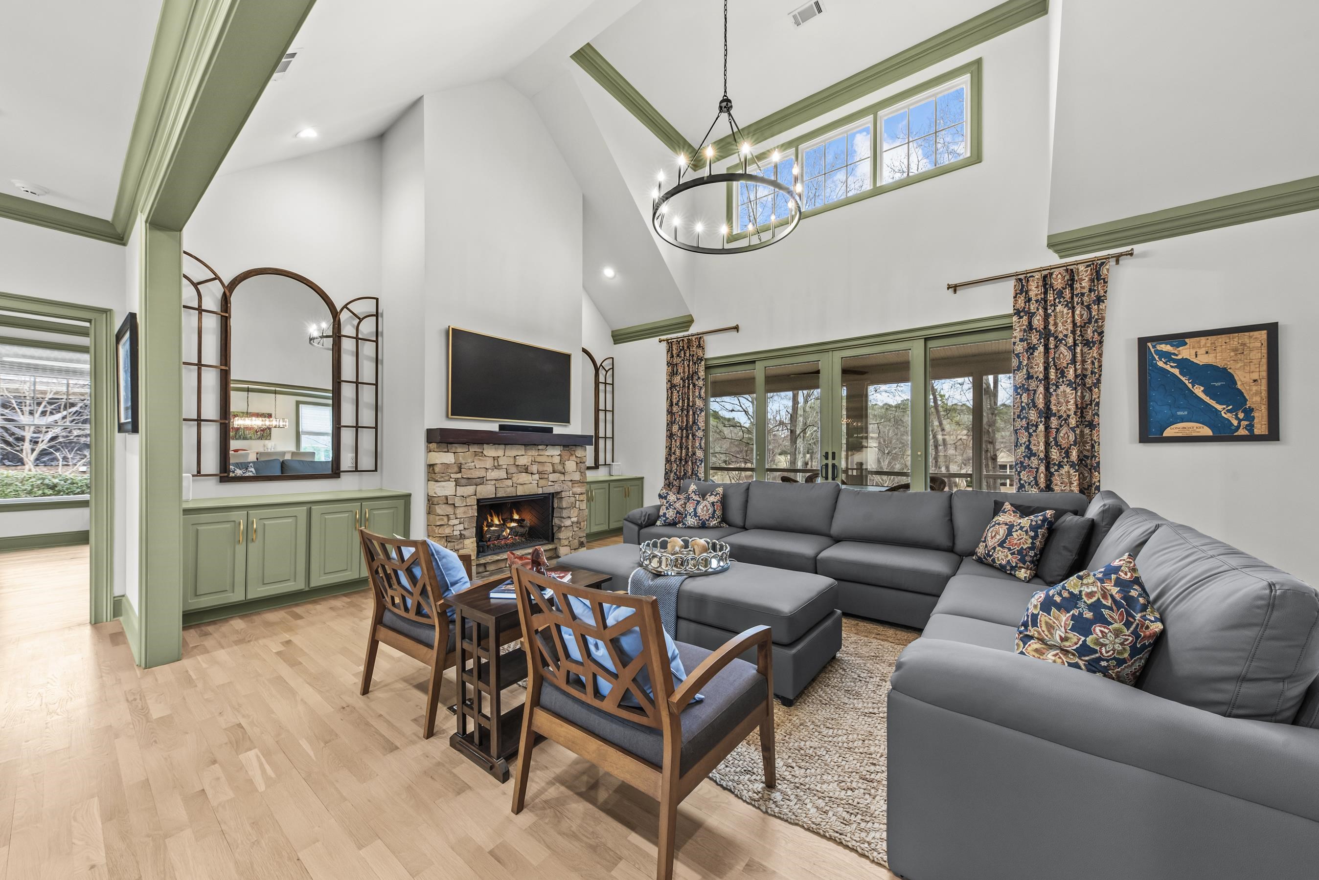 100 GREENWOOD COURT image 7