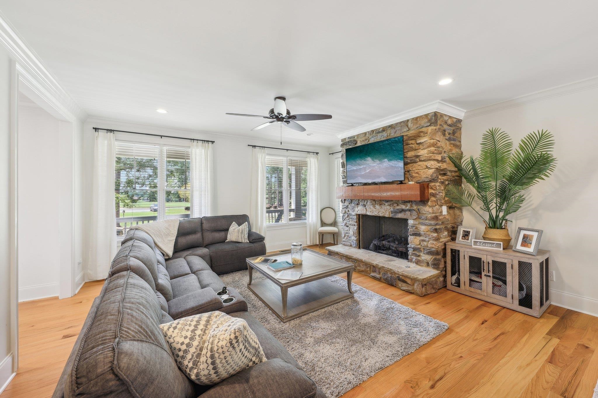 1421 GARNERS FERRY image 13