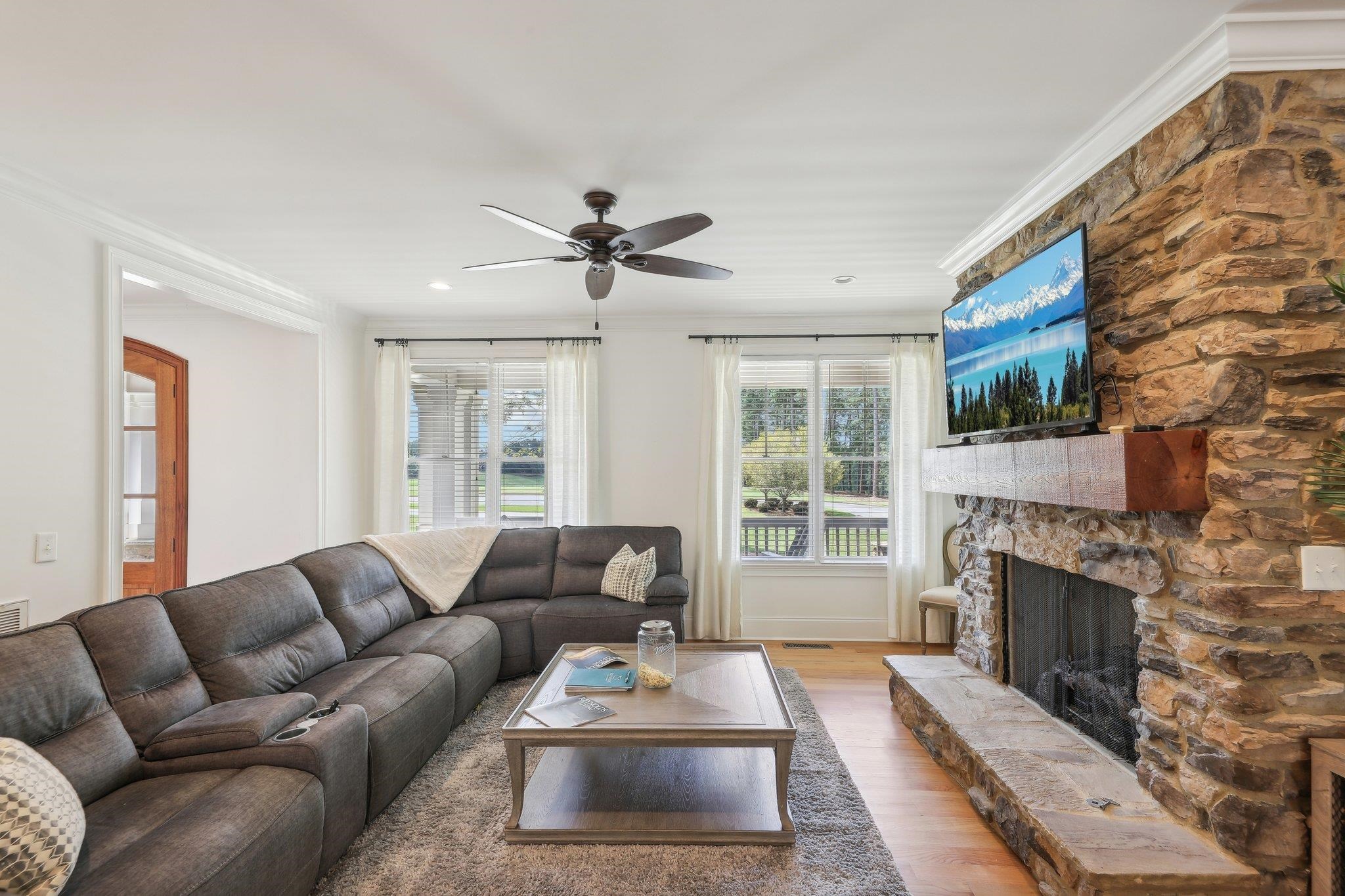 1421 GARNERS FERRY image 14