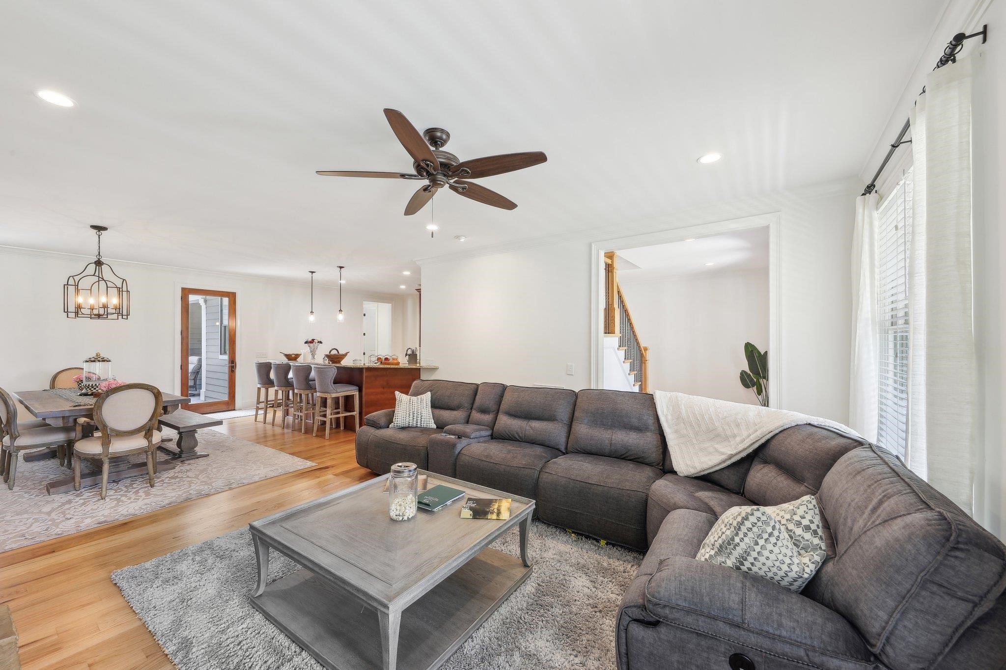 1421 GARNERS FERRY image 15