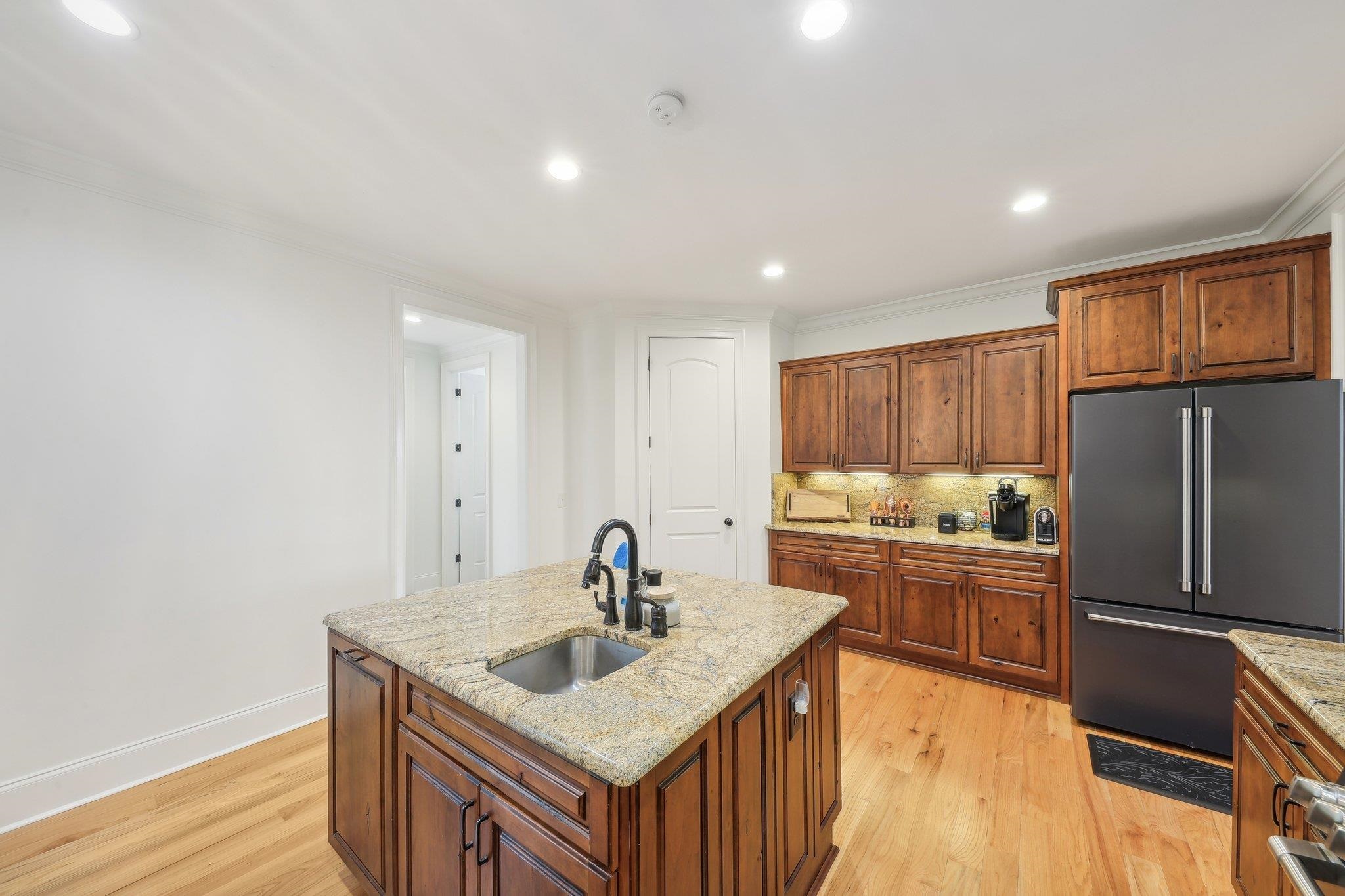 1421 GARNERS FERRY image 24