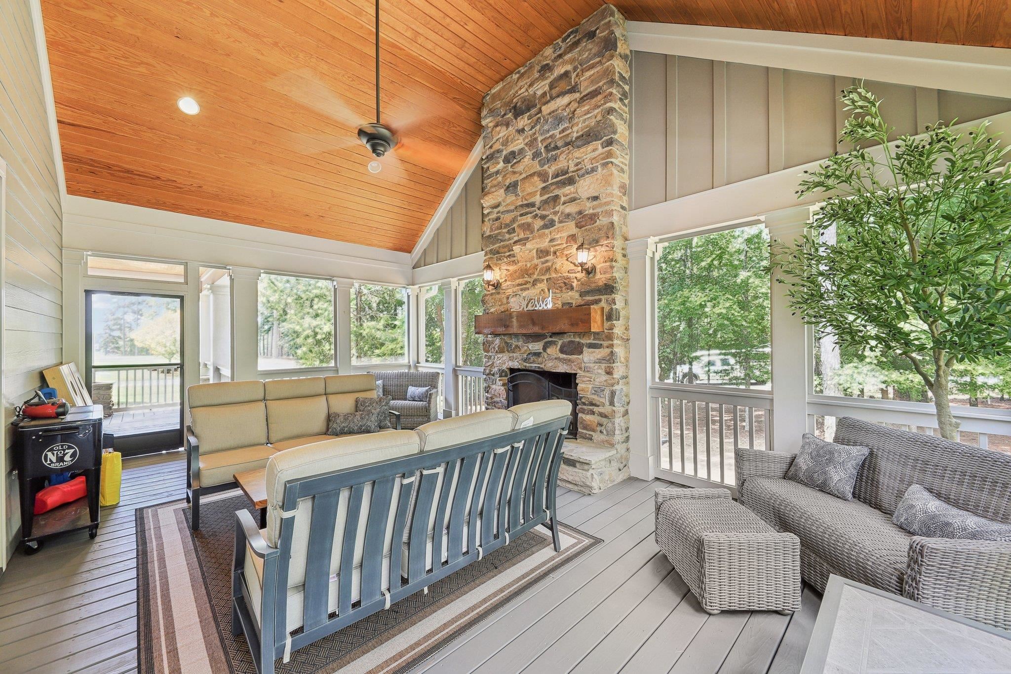 1421 GARNERS FERRY image 25