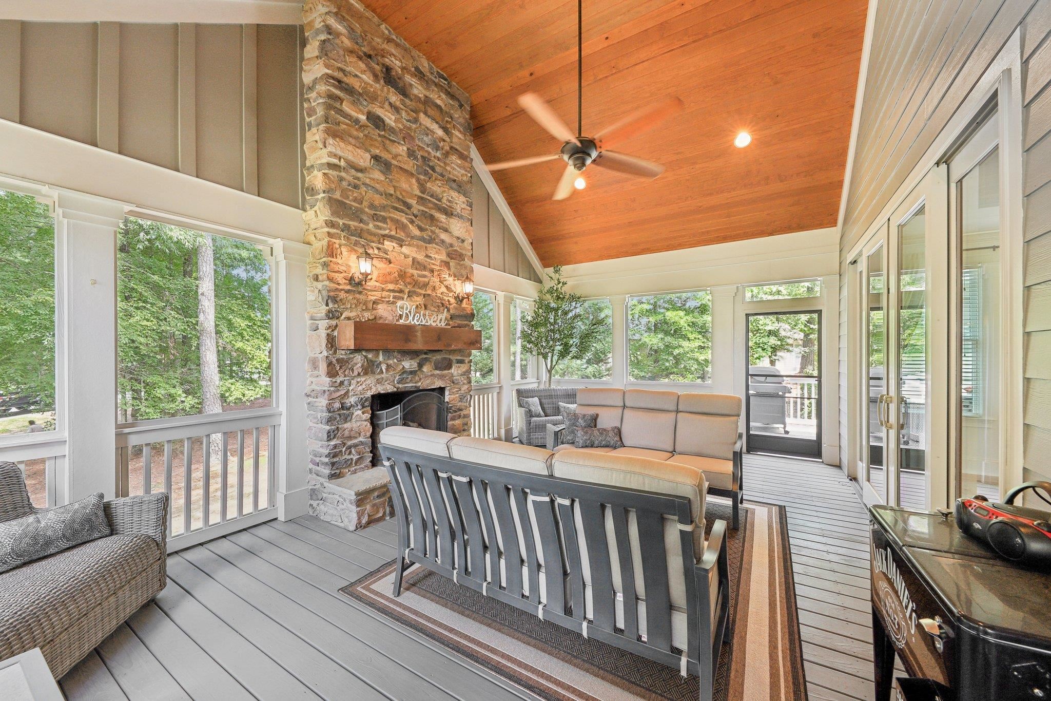 1421 GARNERS FERRY image 27