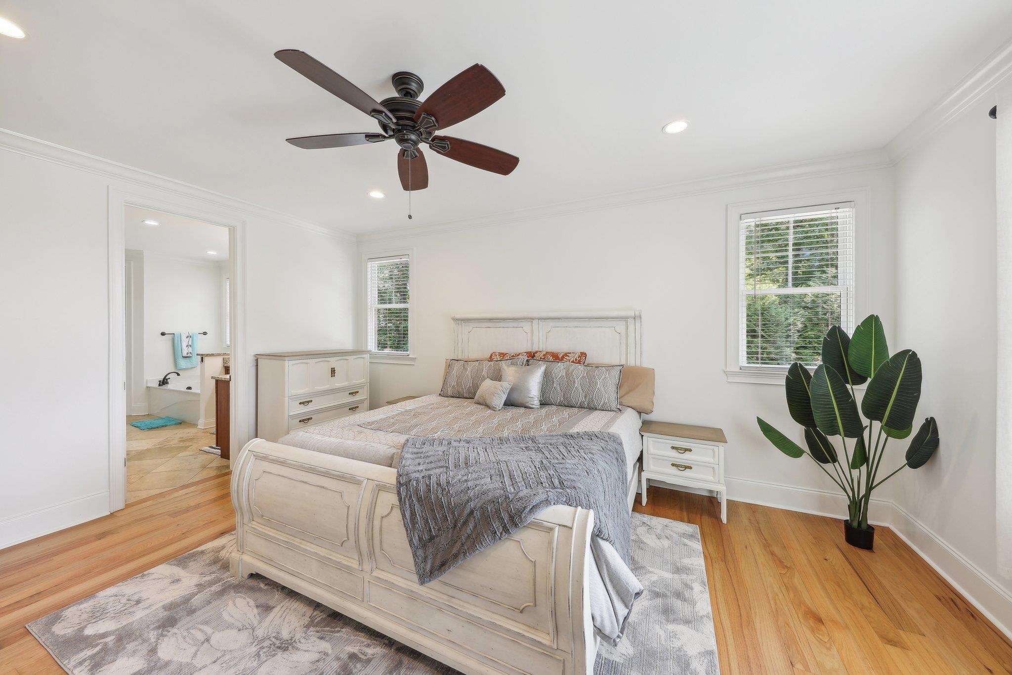 1421 GARNERS FERRY image 35