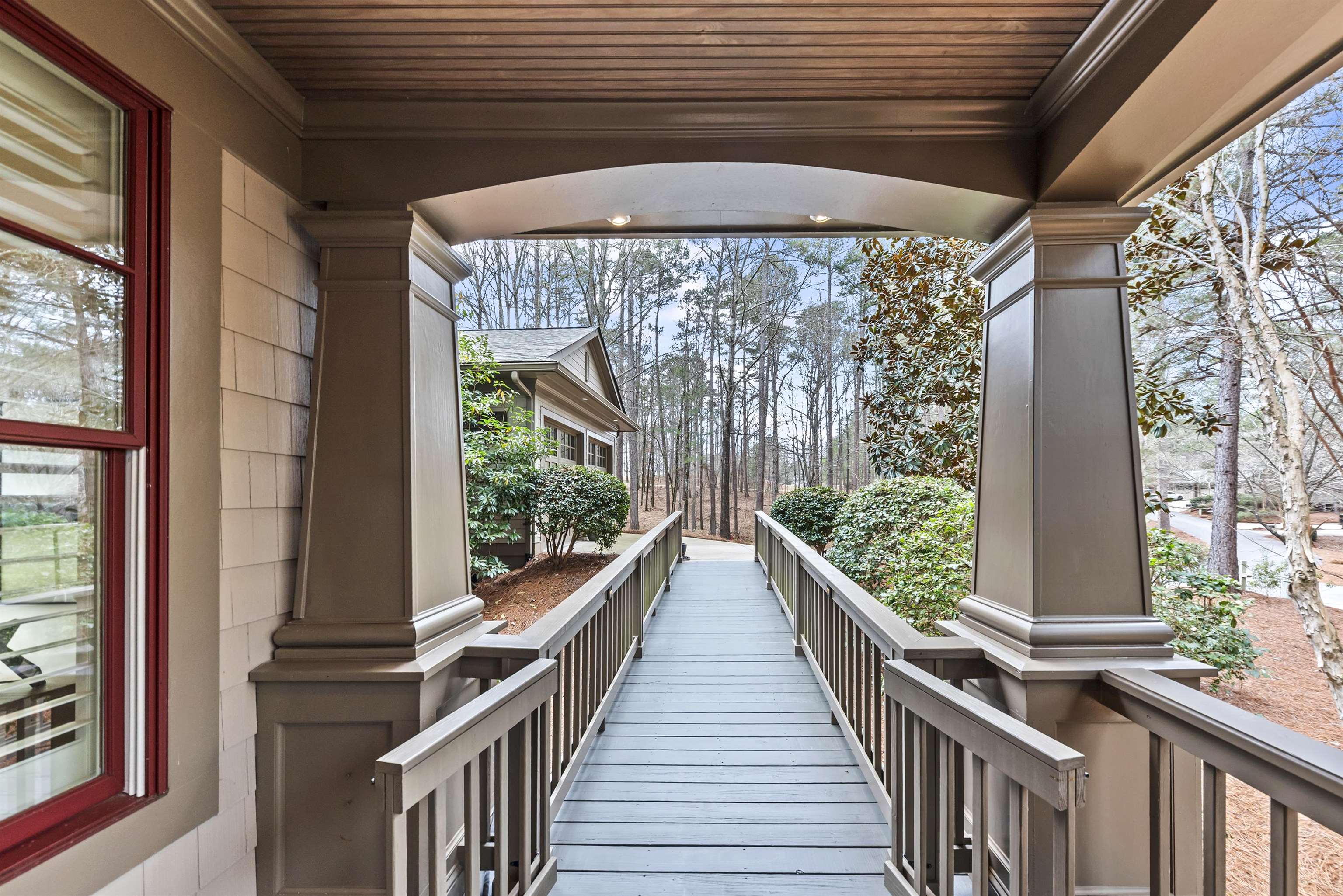 1101 LOCKETS TRAIL image 5