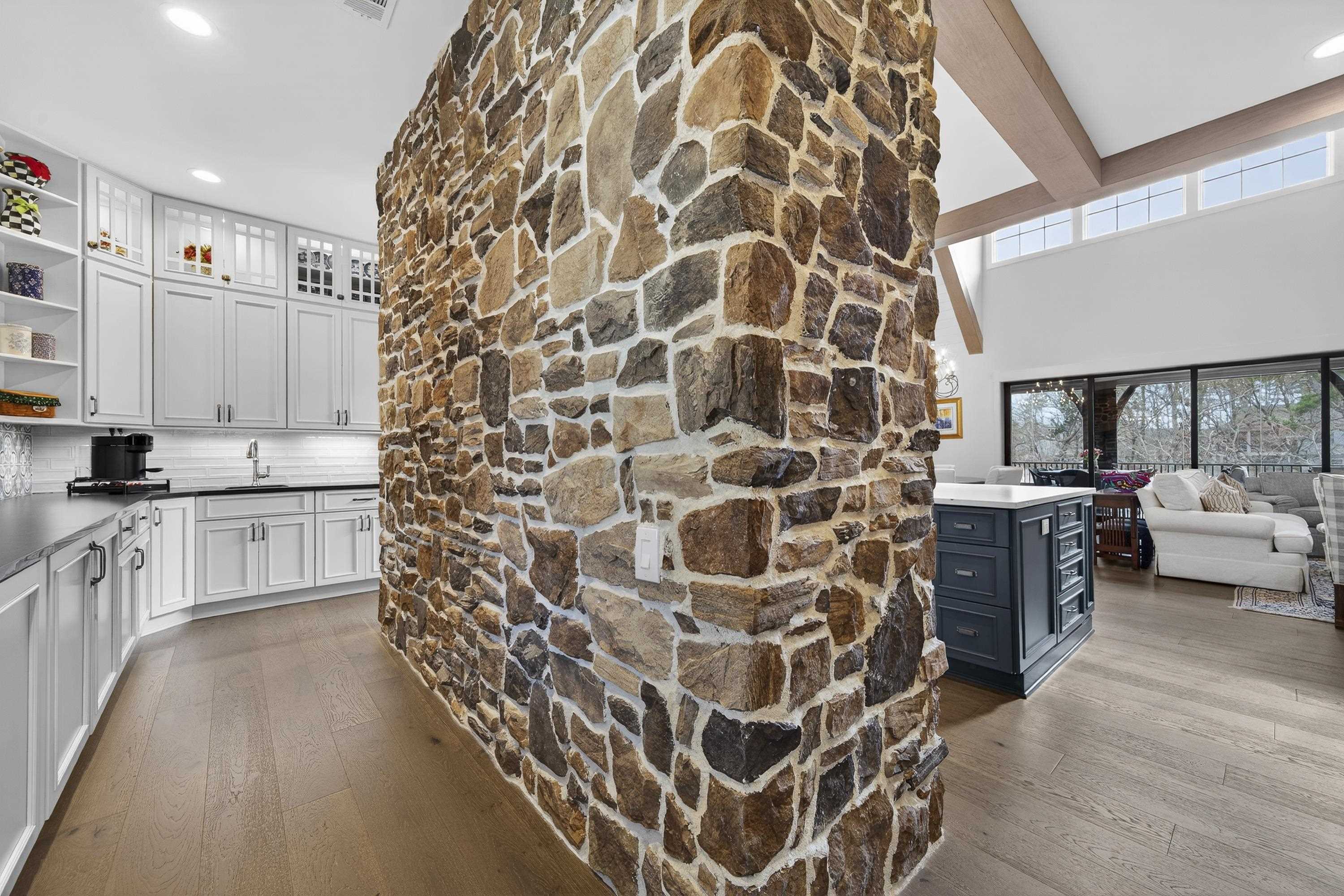 1031 CAVALIER COVE image 15