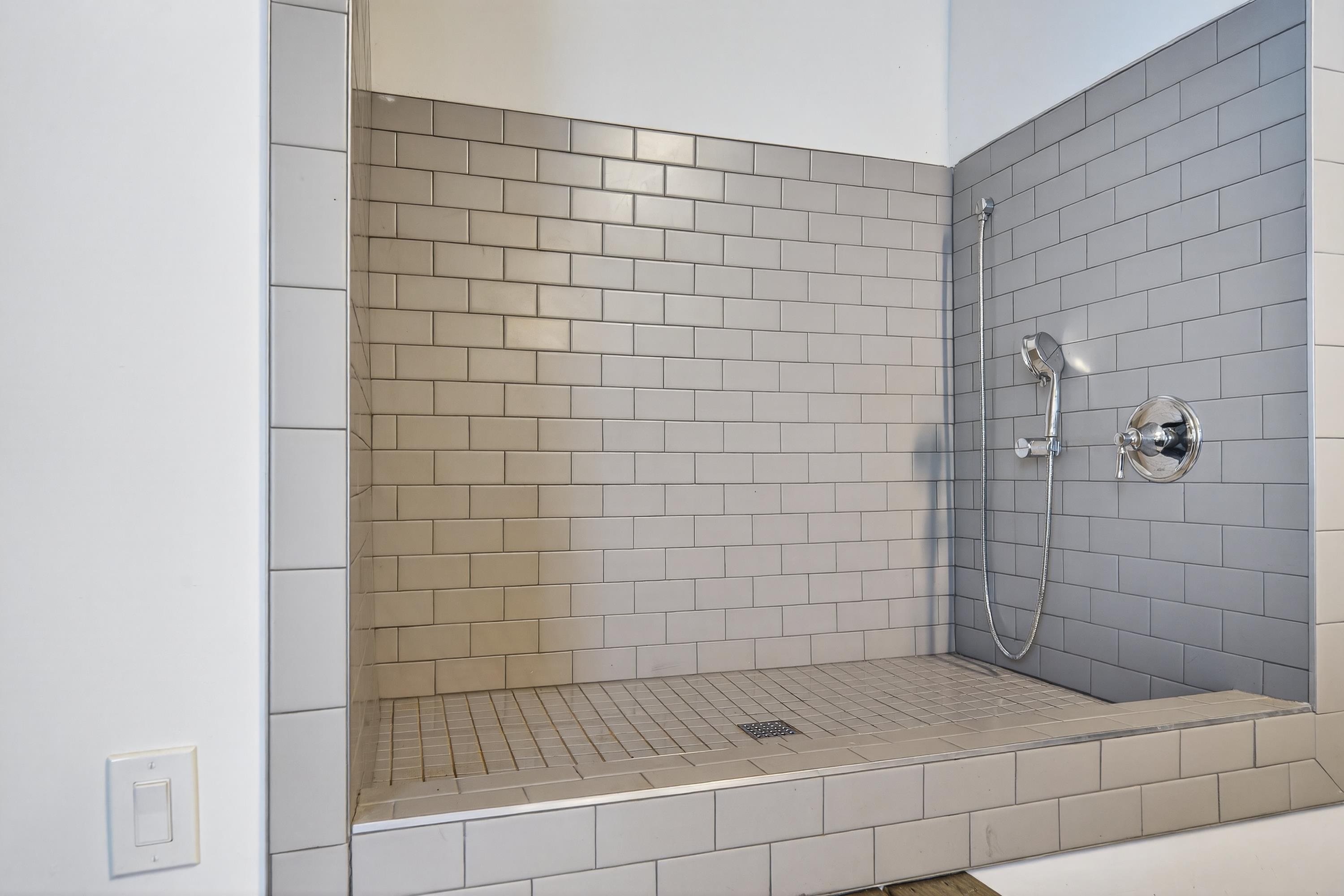 1031 CAVALIER COVE image 32