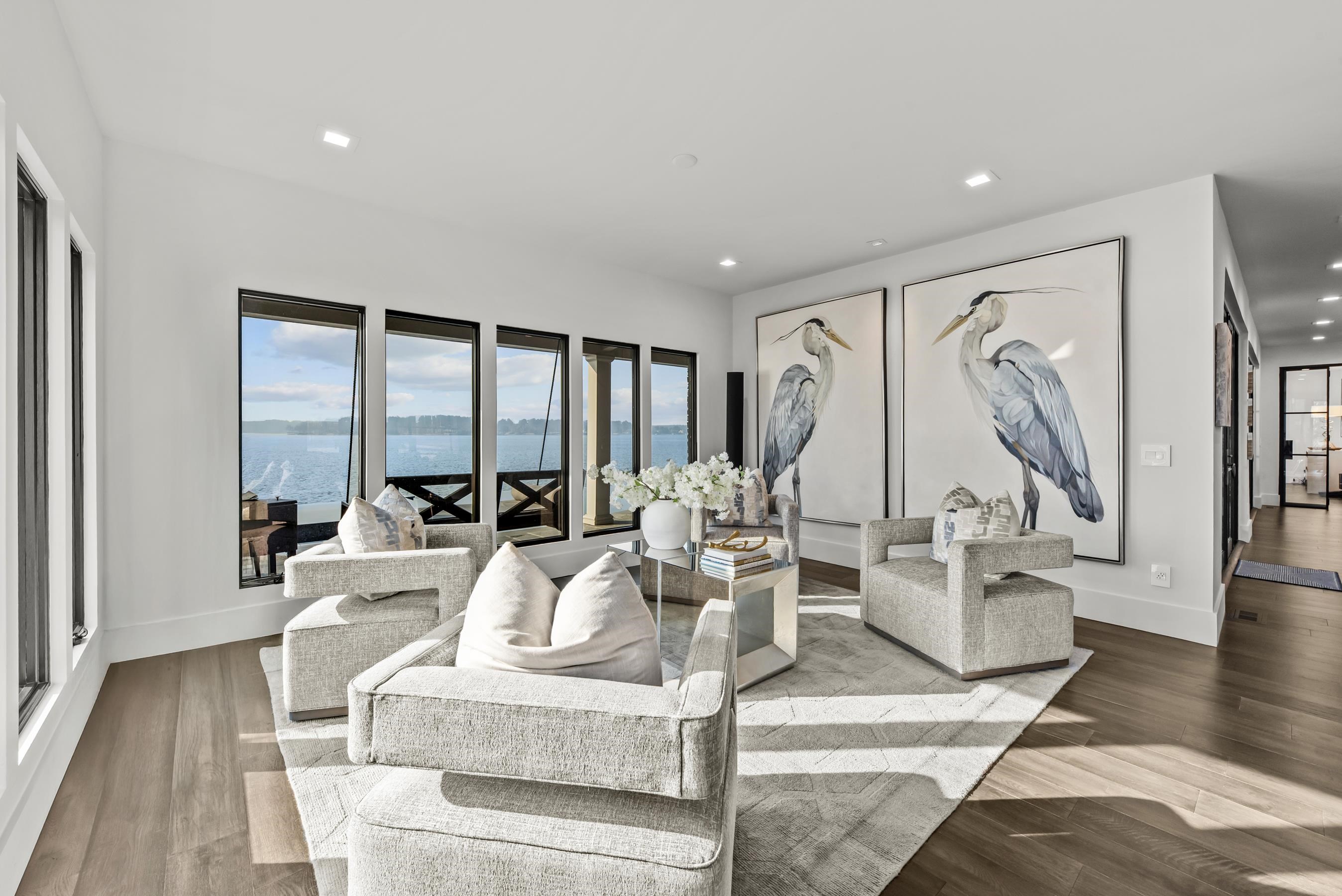 135 CAROLYN DRIVE image 18