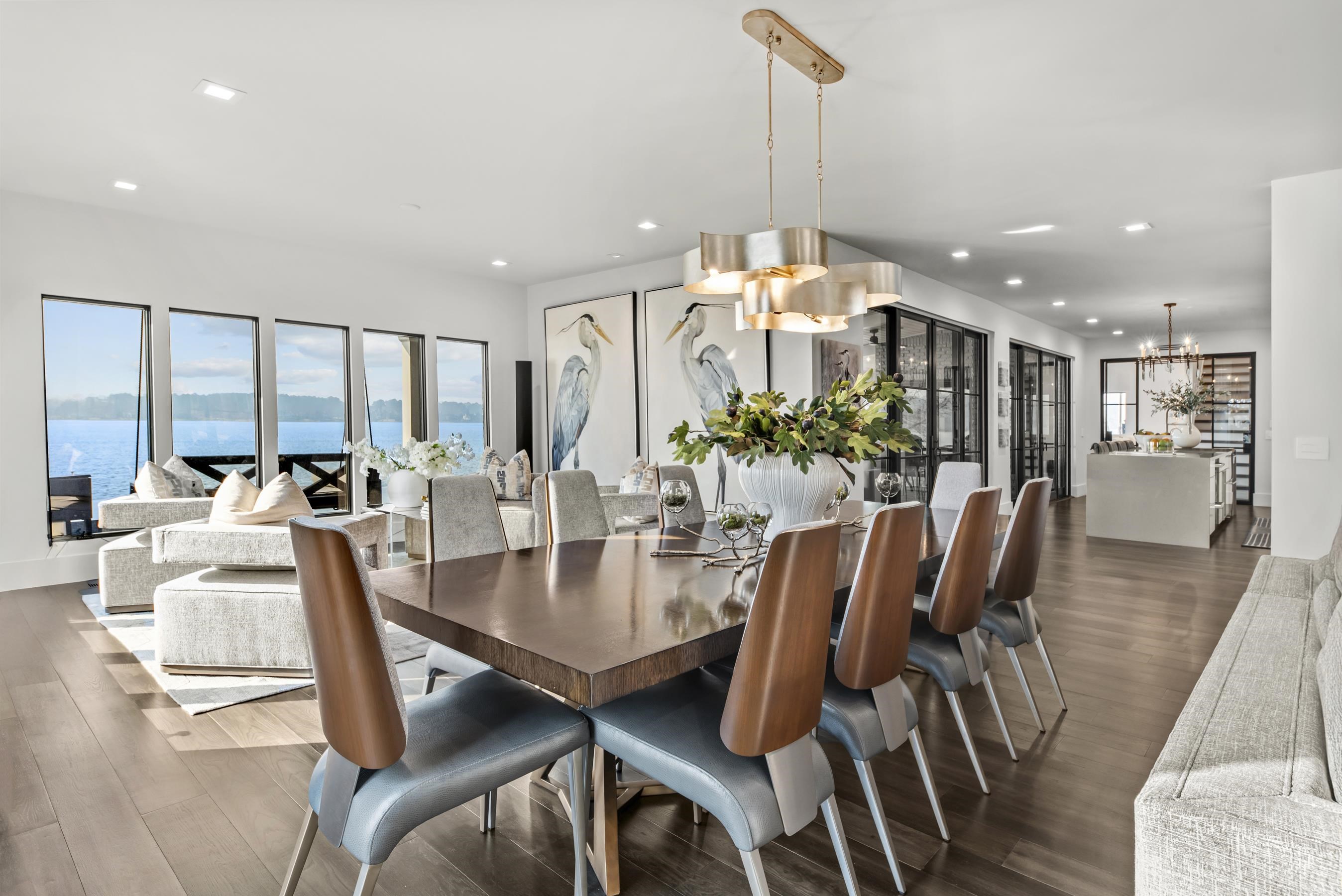 135 CAROLYN DRIVE image 21