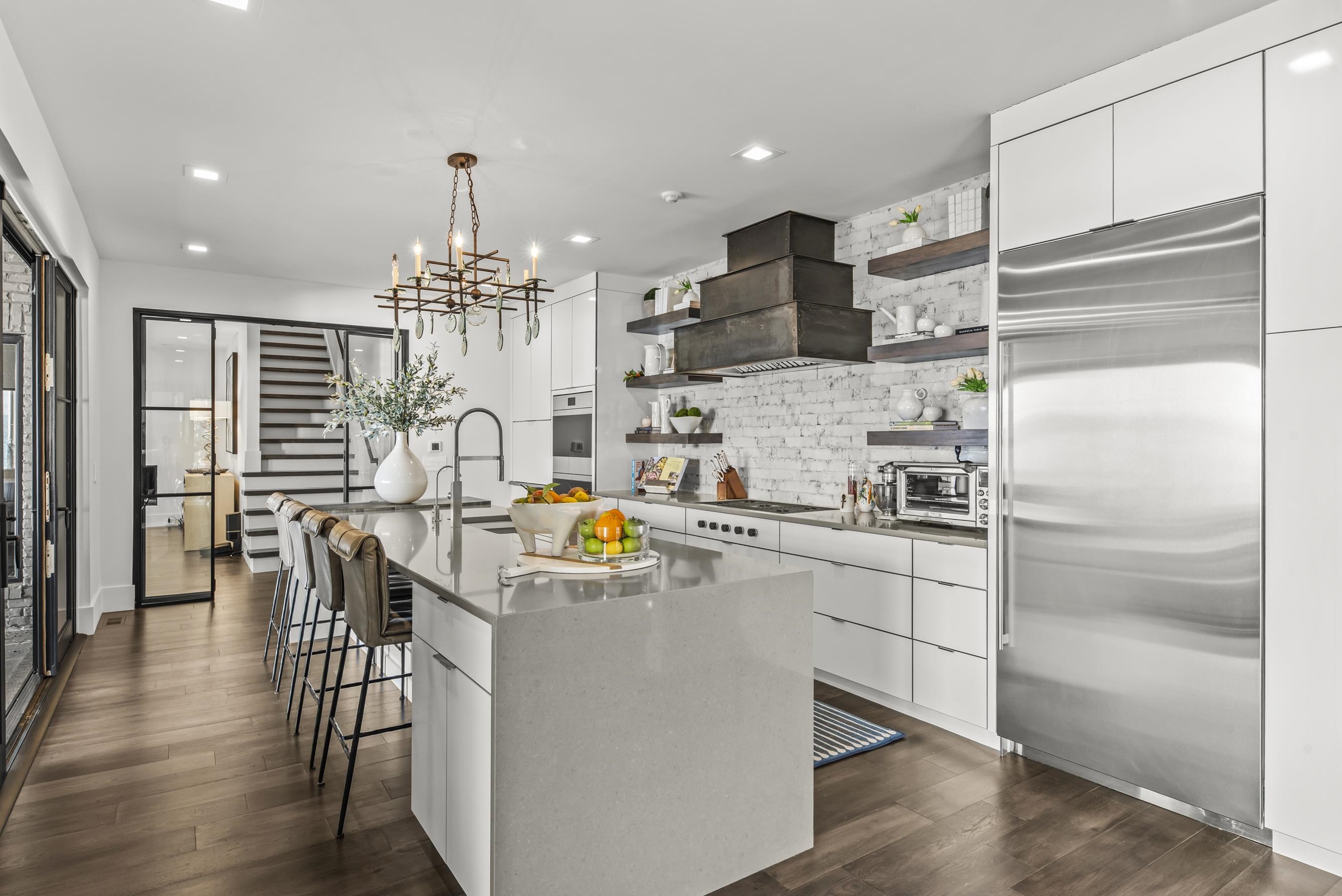 135 CAROLYN DRIVE image 26