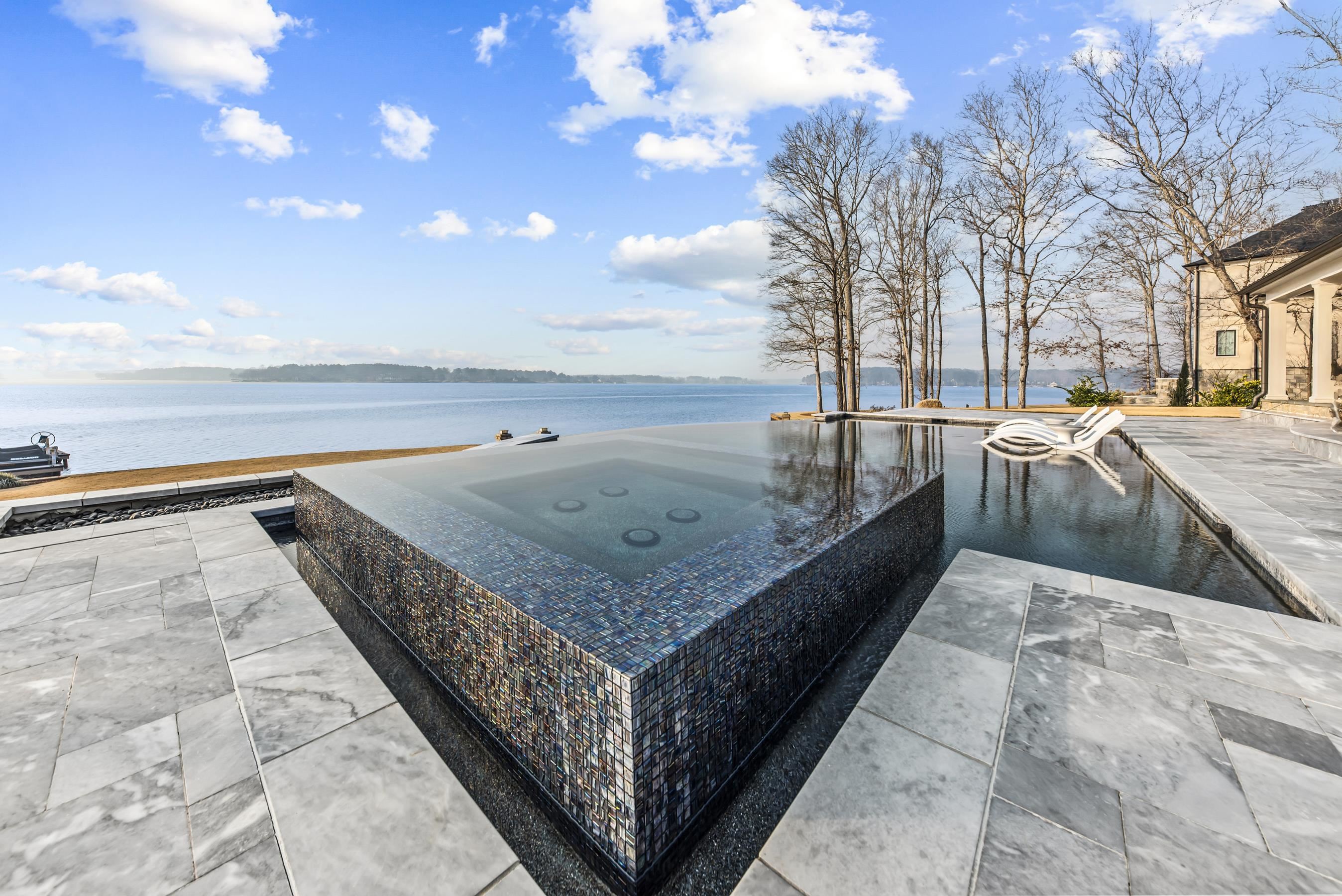 135 CAROLYN DRIVE image 43