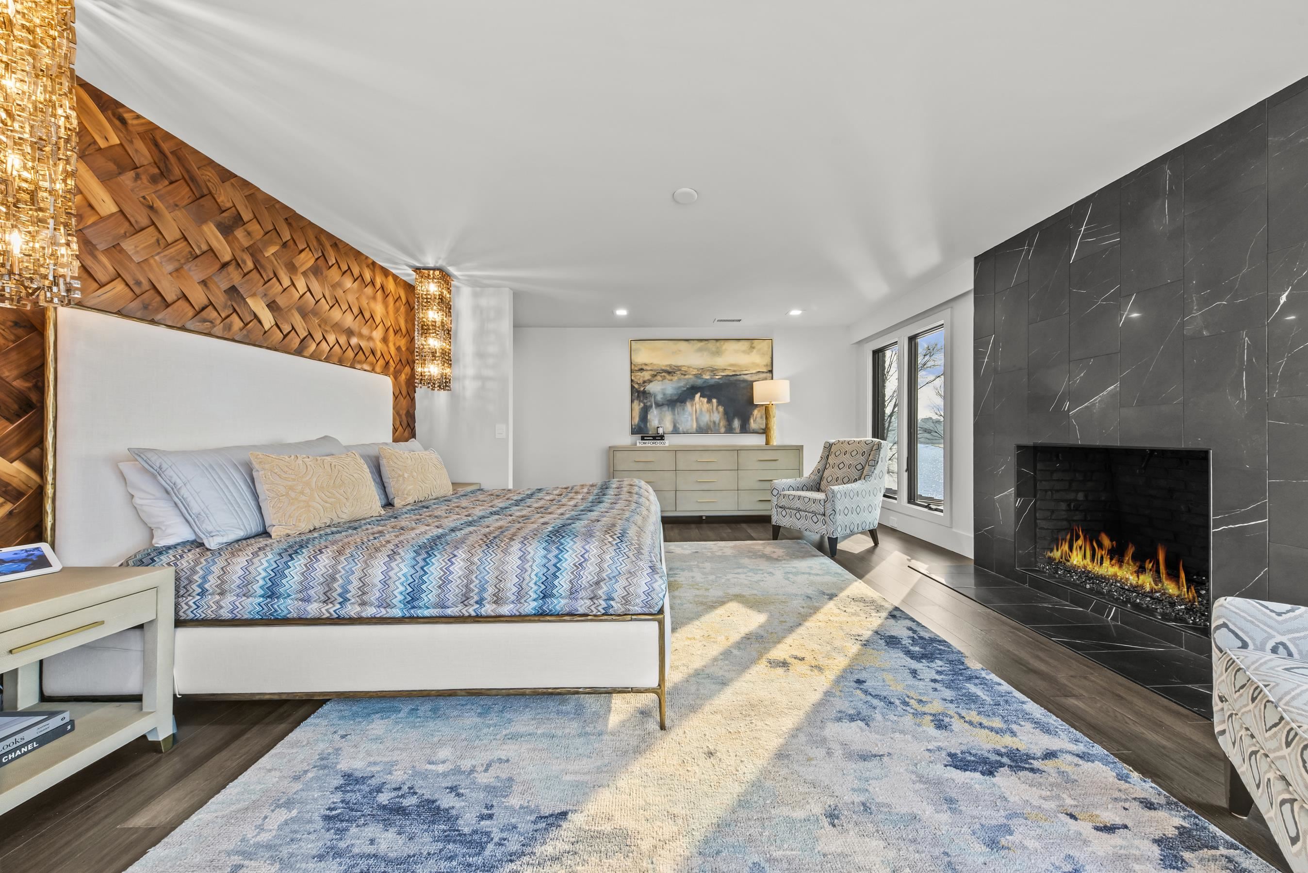 135 CAROLYN DRIVE image 44