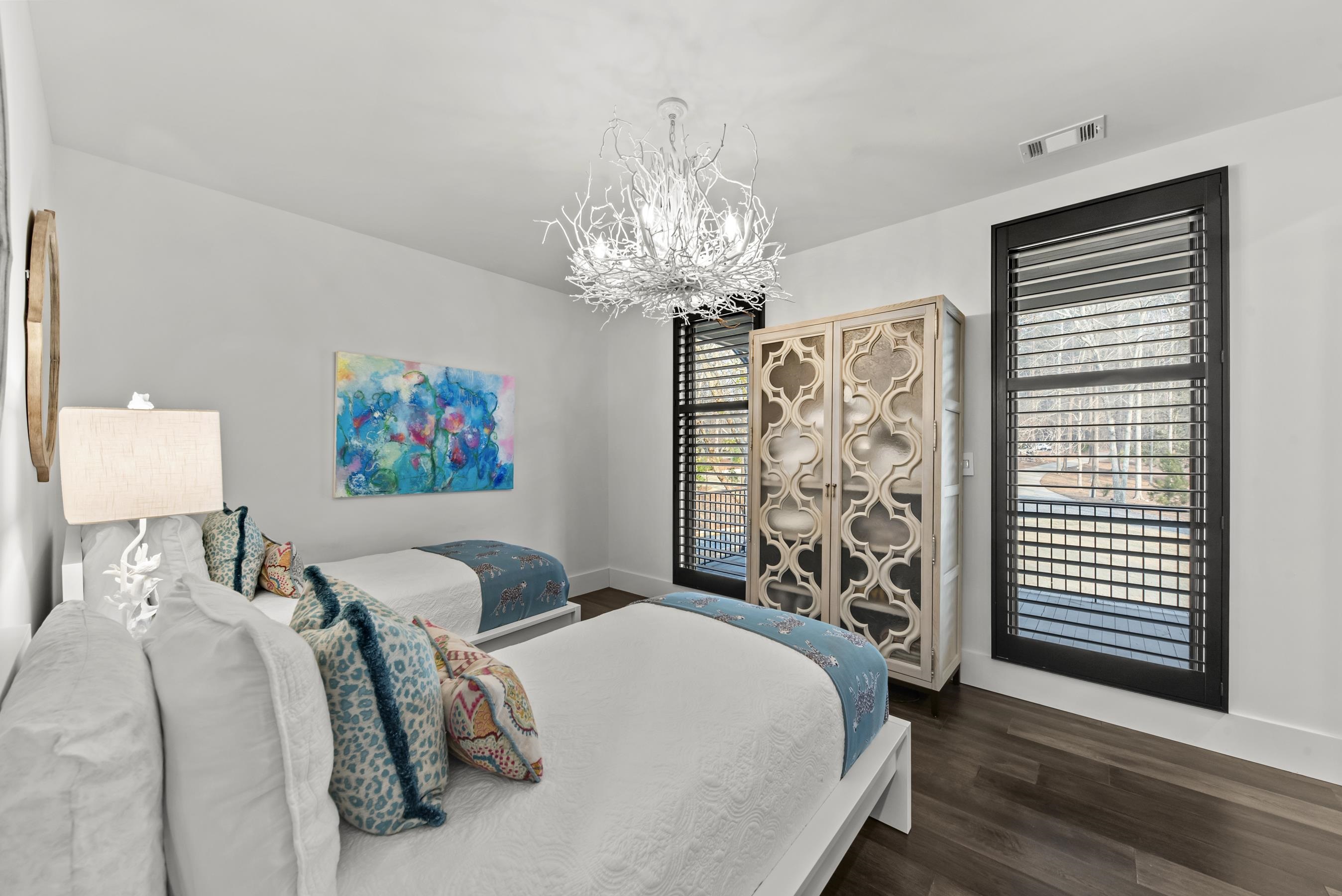 135 CAROLYN DRIVE image 52