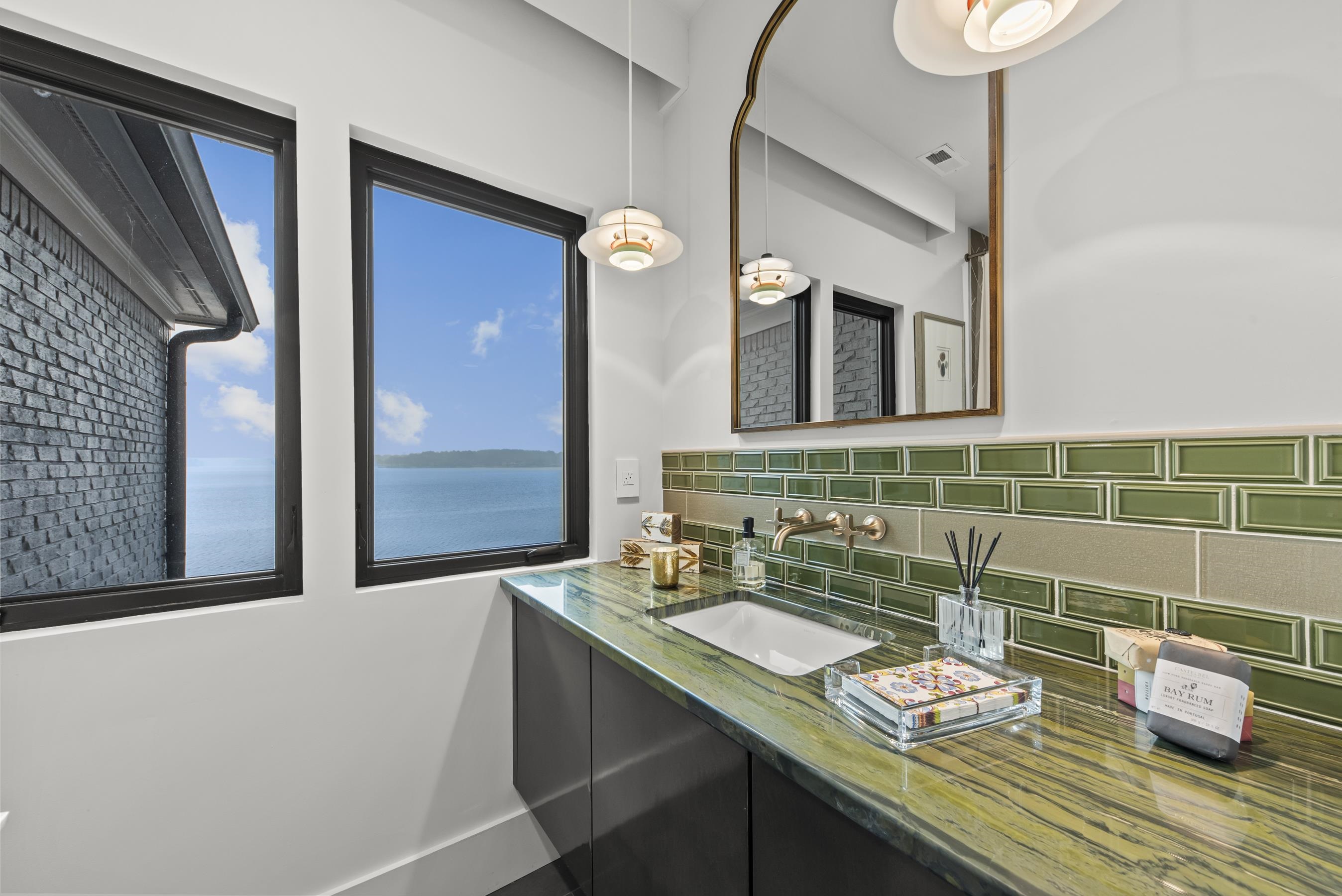 135 CAROLYN DRIVE image 55