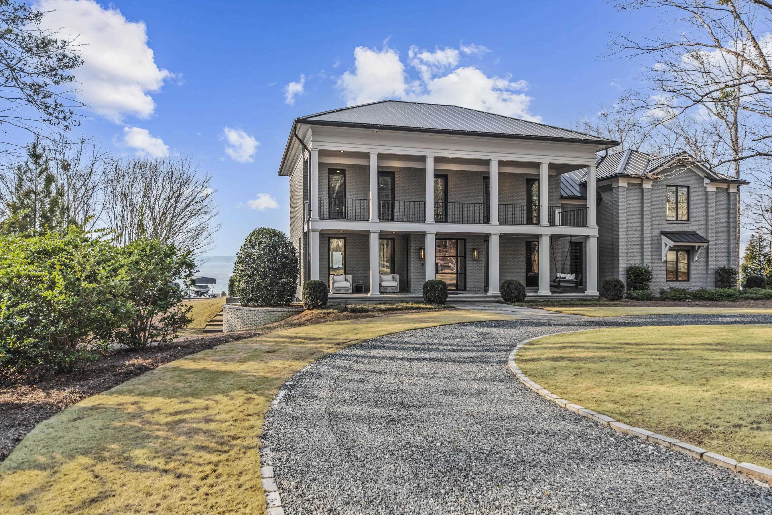 135 CAROLYN DRIVE image 7