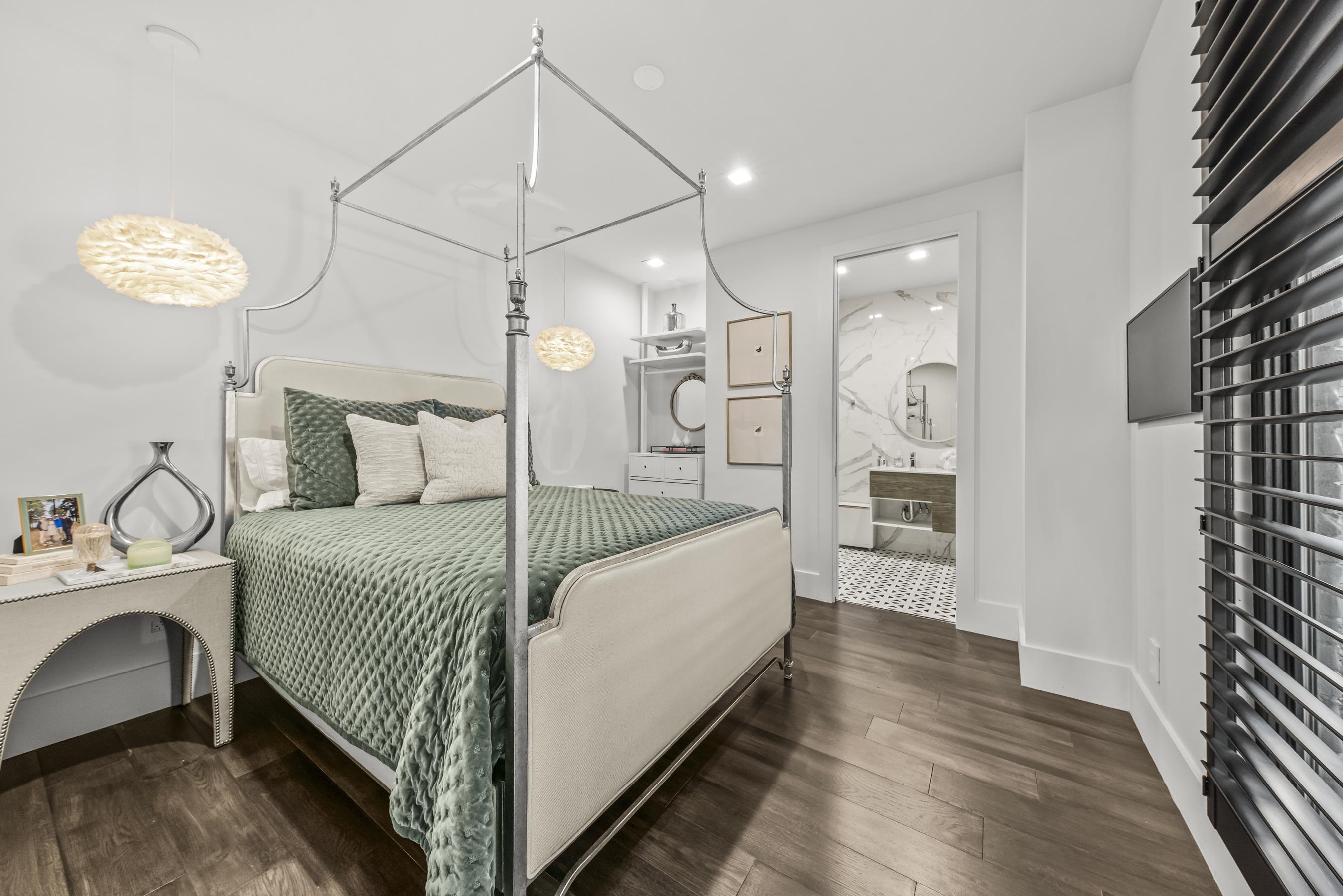 135 CAROLYN DRIVE image 62