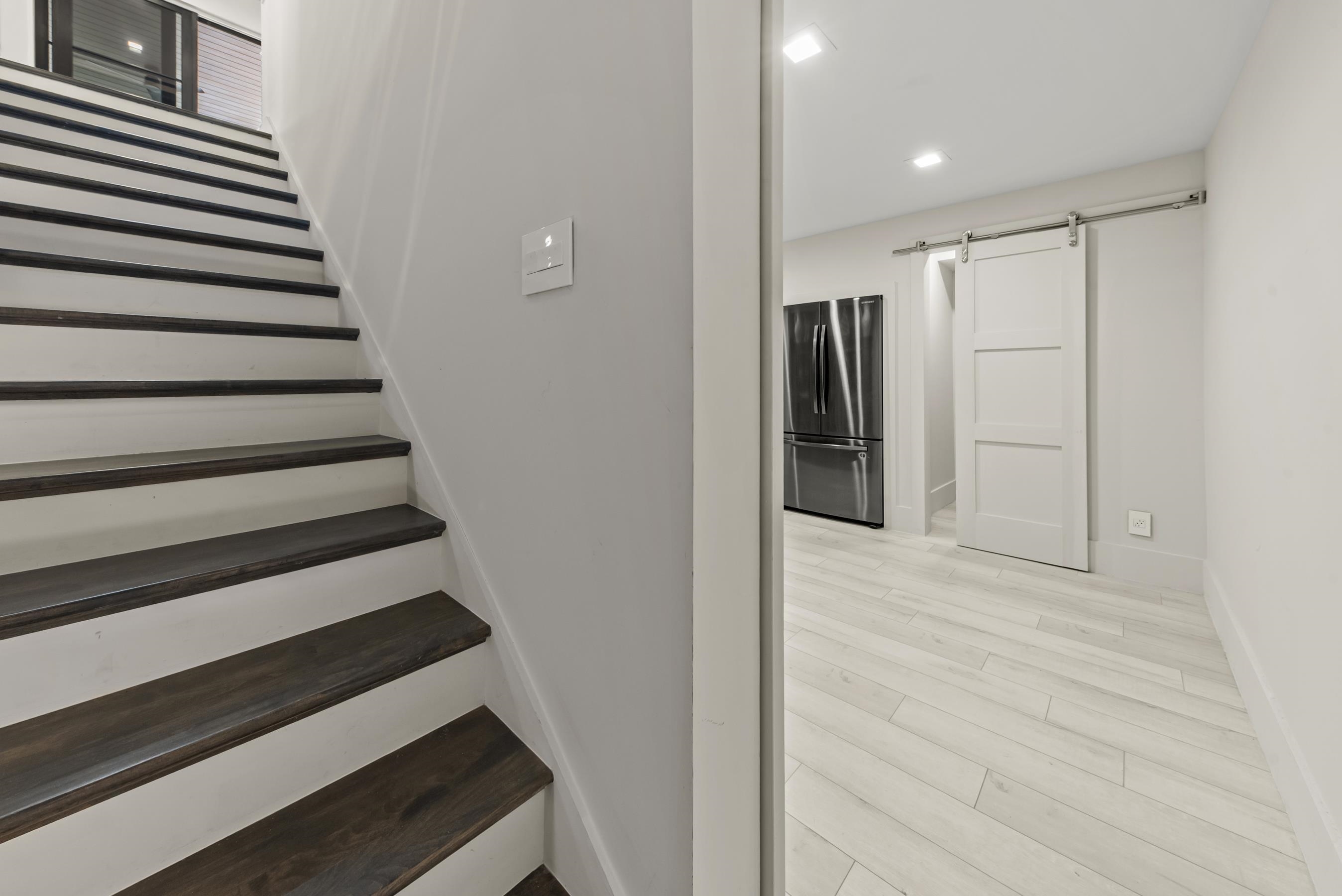 135 CAROLYN DRIVE image 65