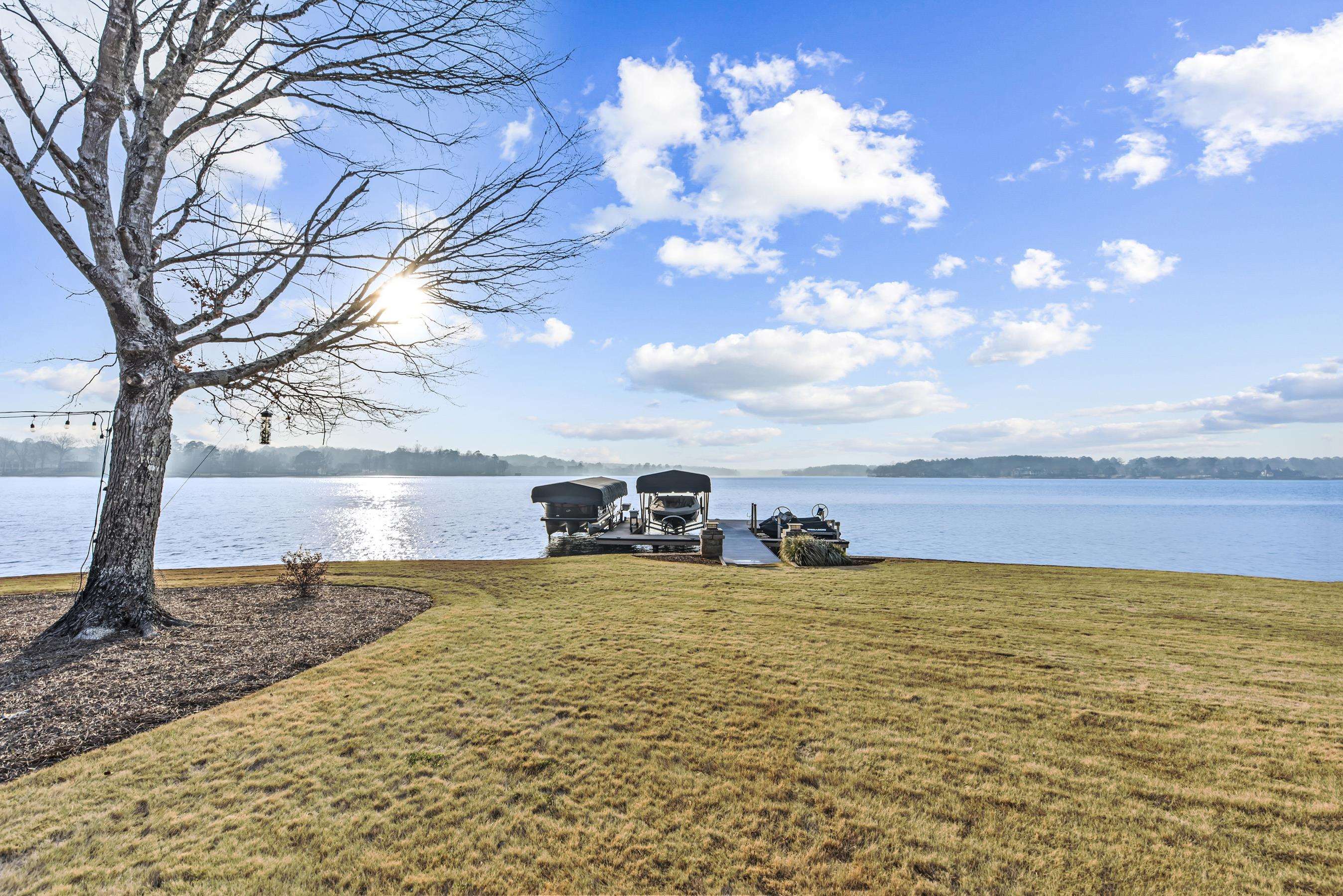 135 CAROLYN DRIVE image 71