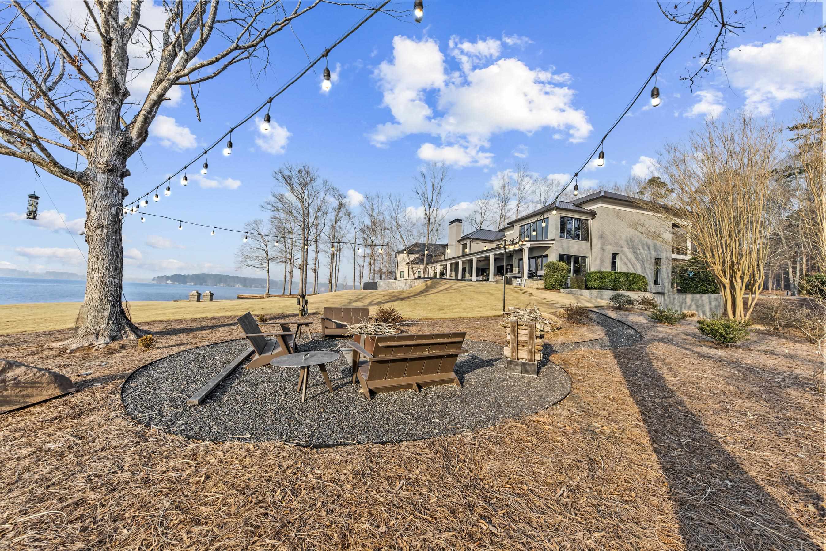 135 CAROLYN DRIVE image 70