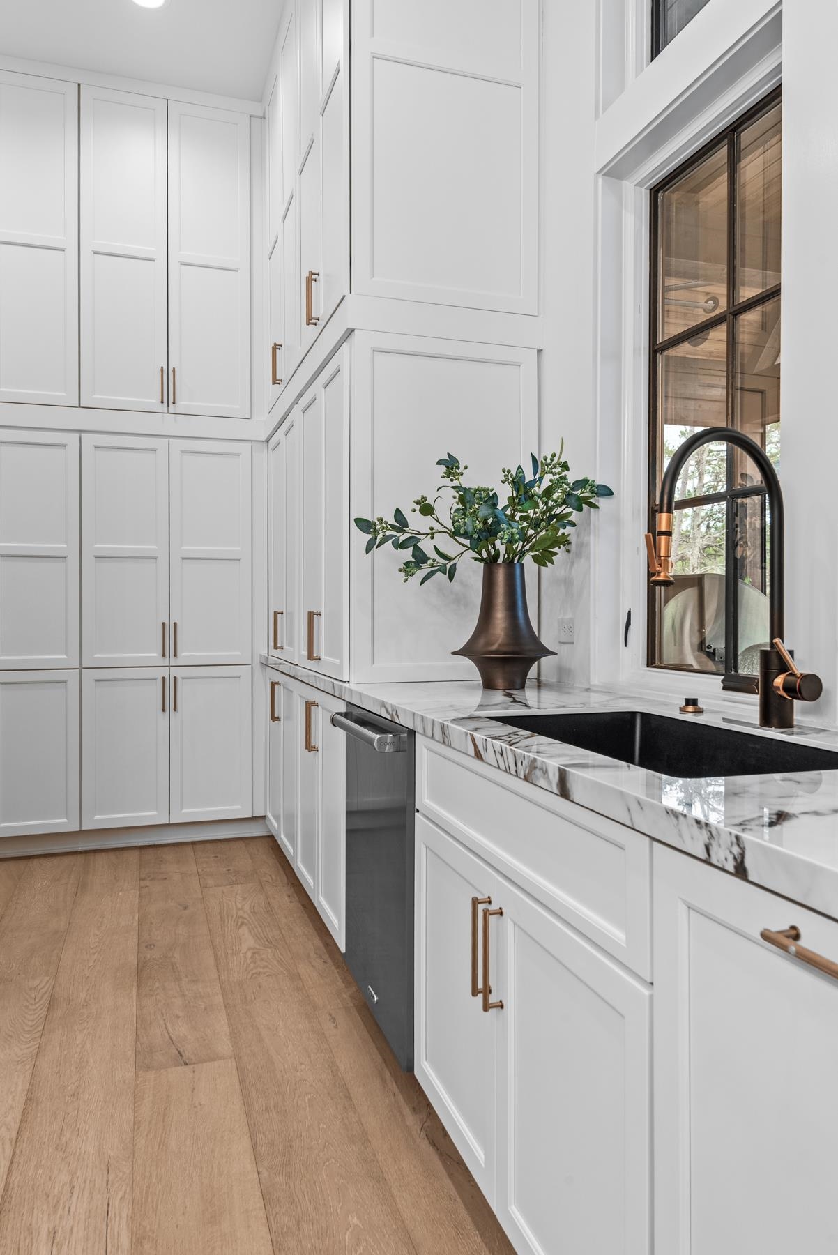 1180 BROADPOINT DRIVE image 20