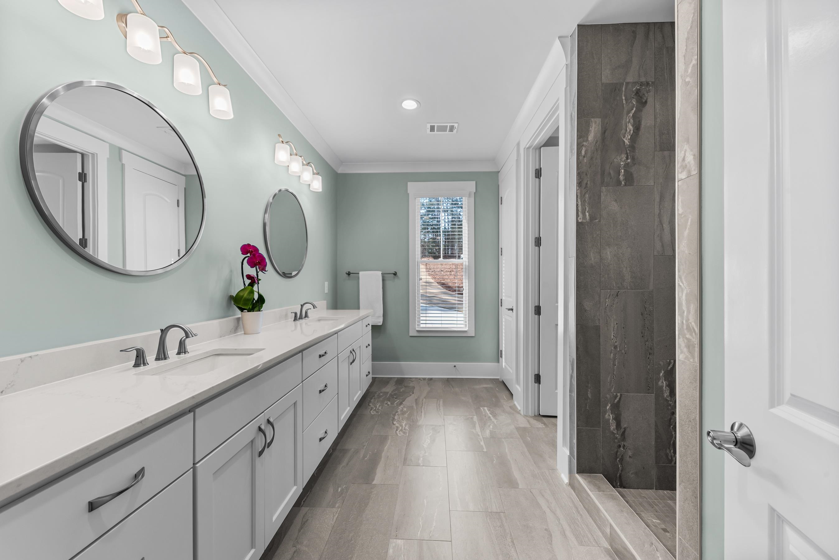 1041 TUGGLE CREEK image 33