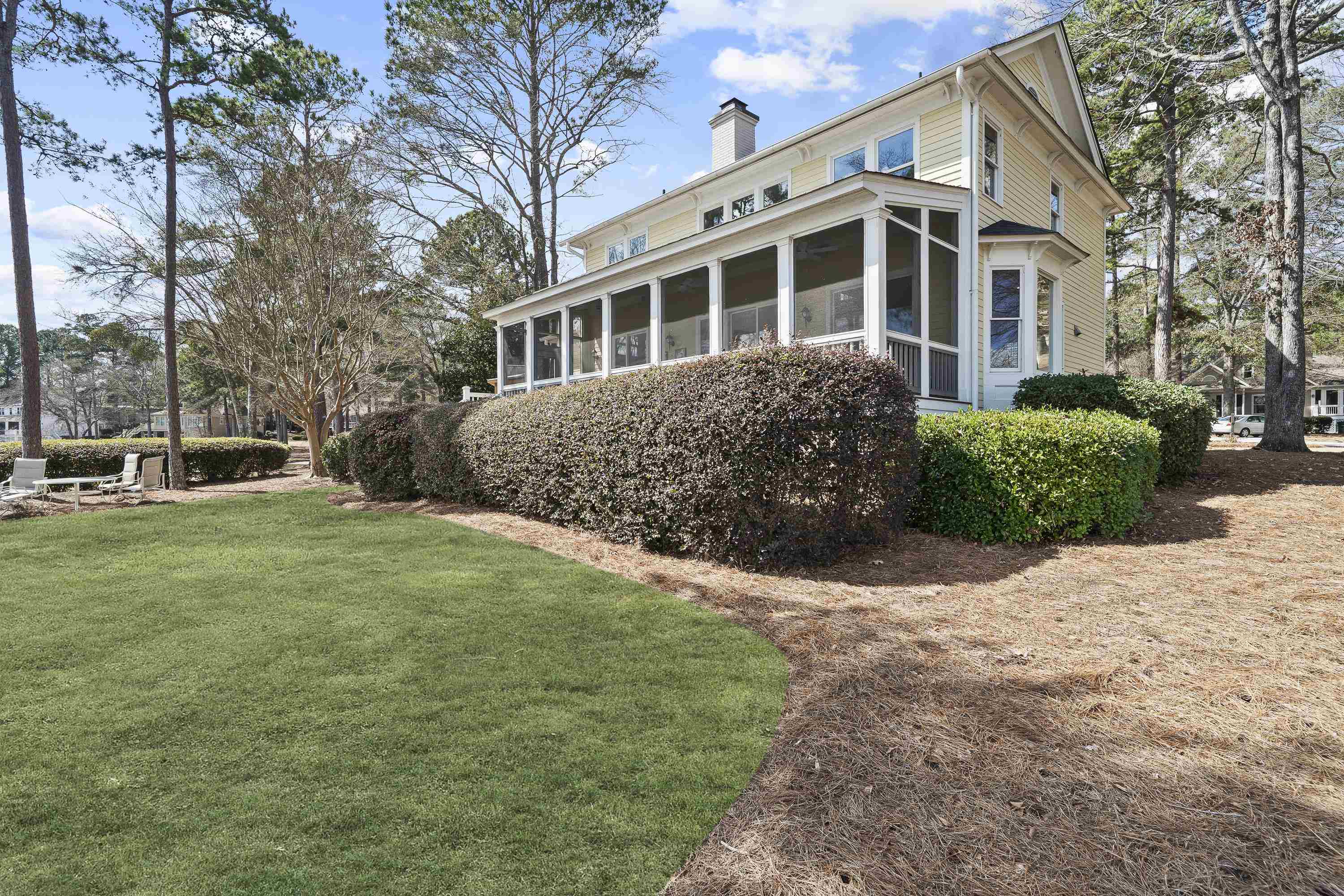 112 SEVEN OAKS COURT image 2