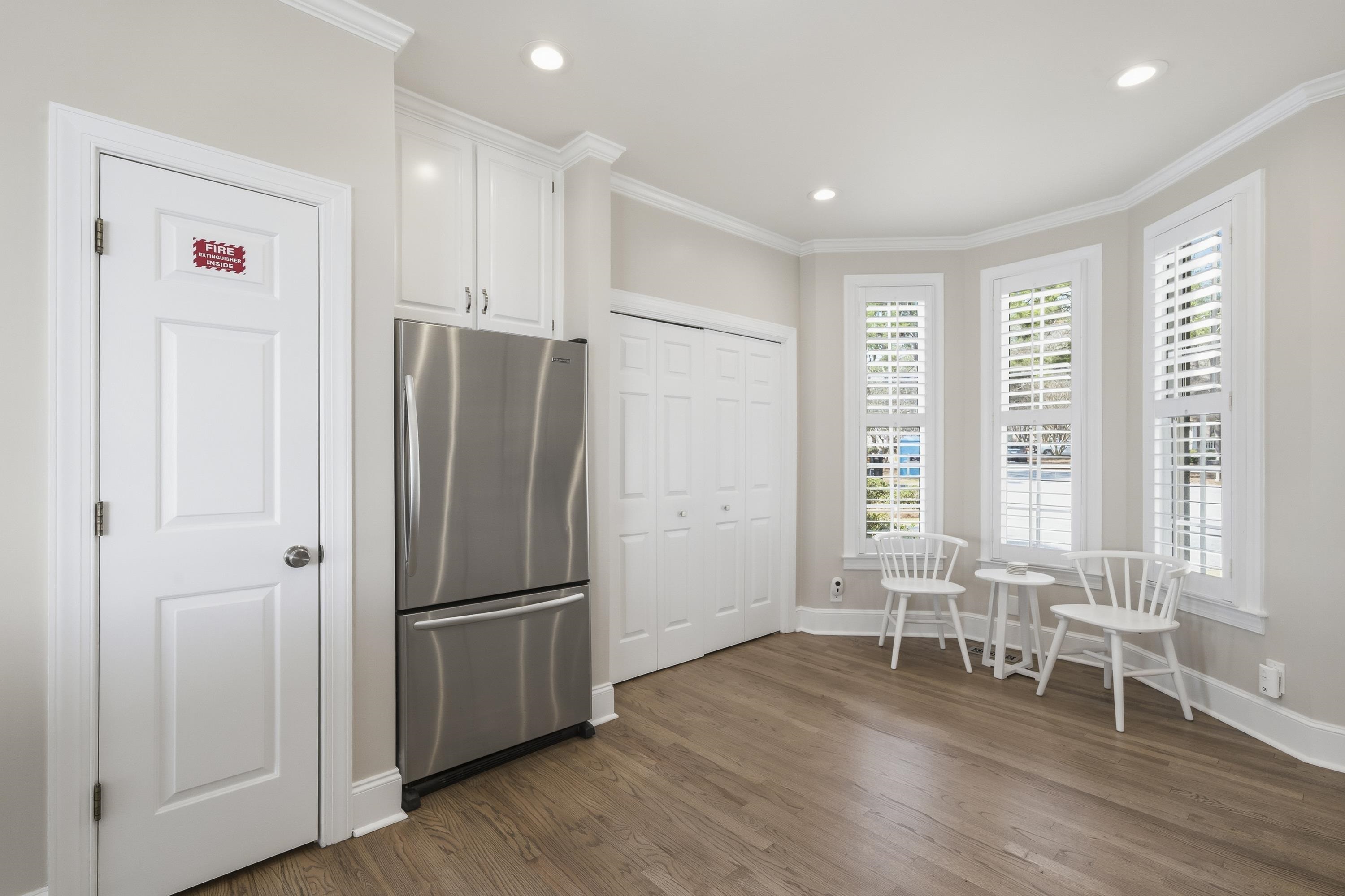 112 SEVEN OAKS COURT image 17