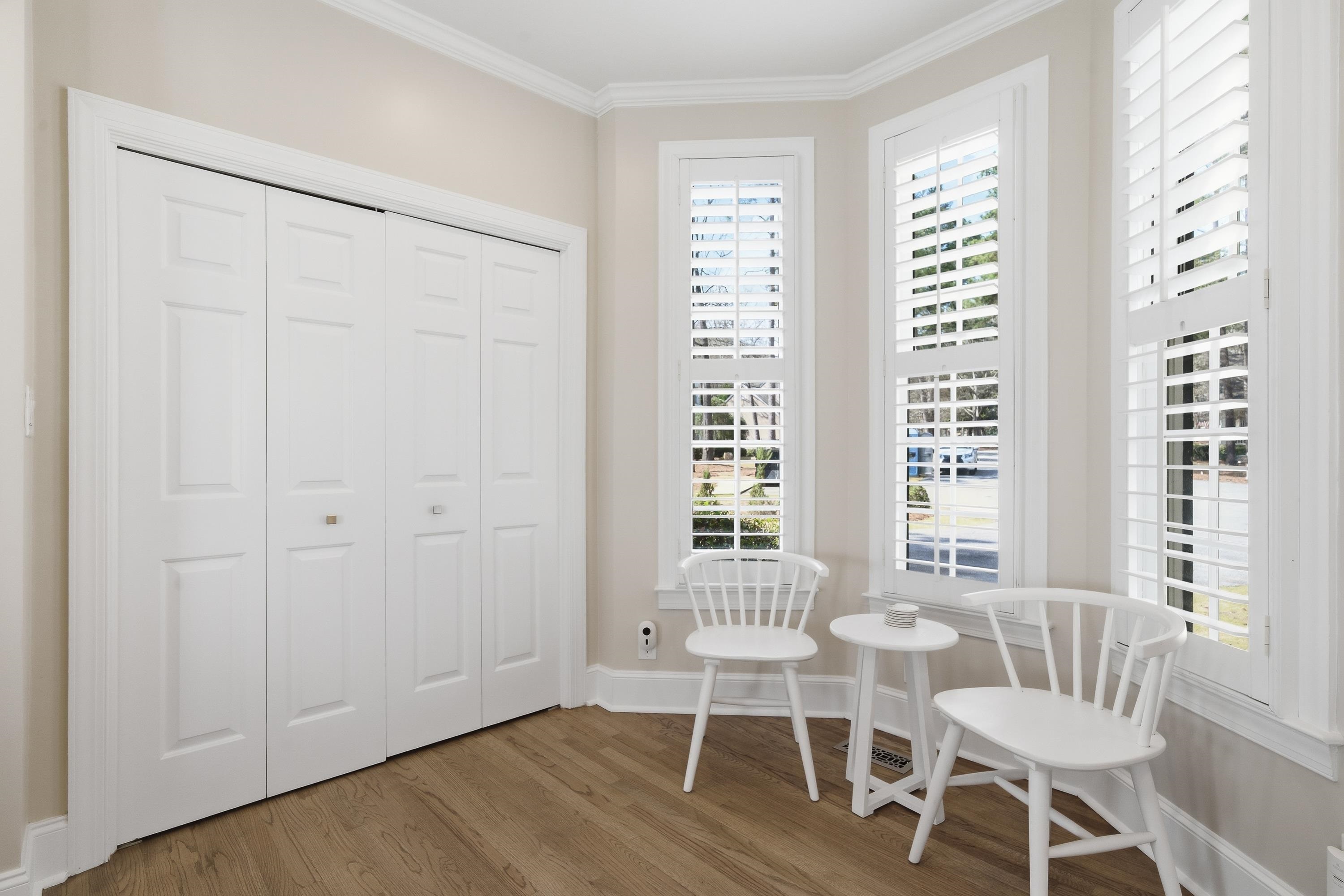 112 SEVEN OAKS COURT image 18