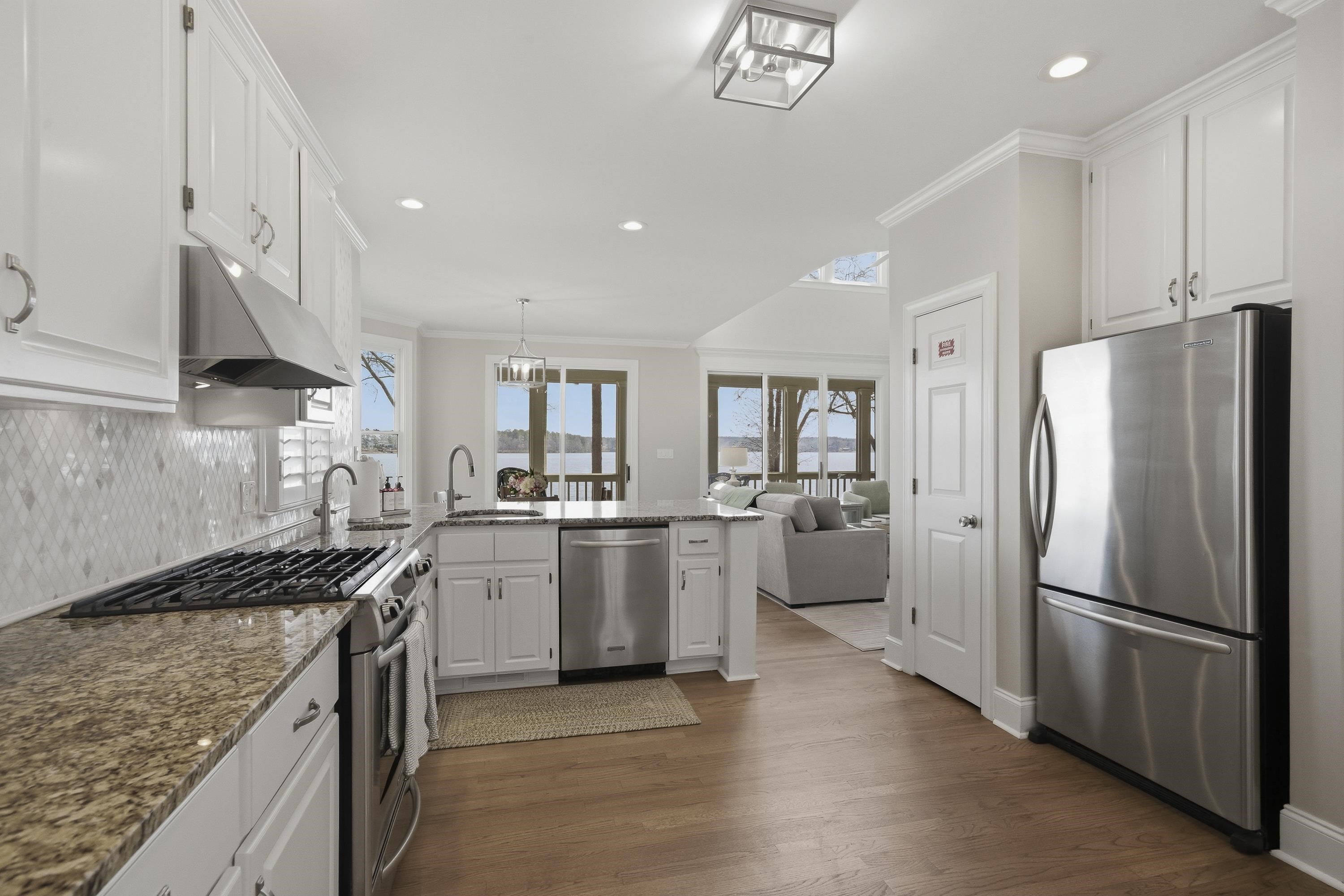 112 SEVEN OAKS COURT image 20