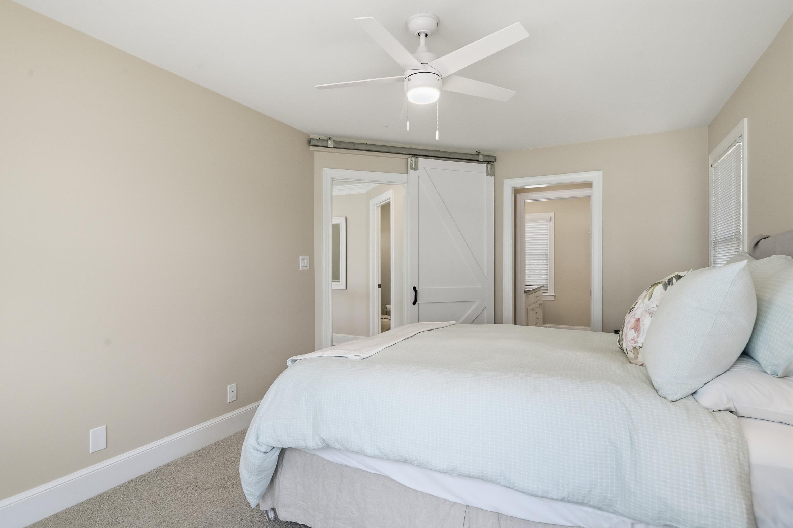 112 SEVEN OAKS COURT image 33