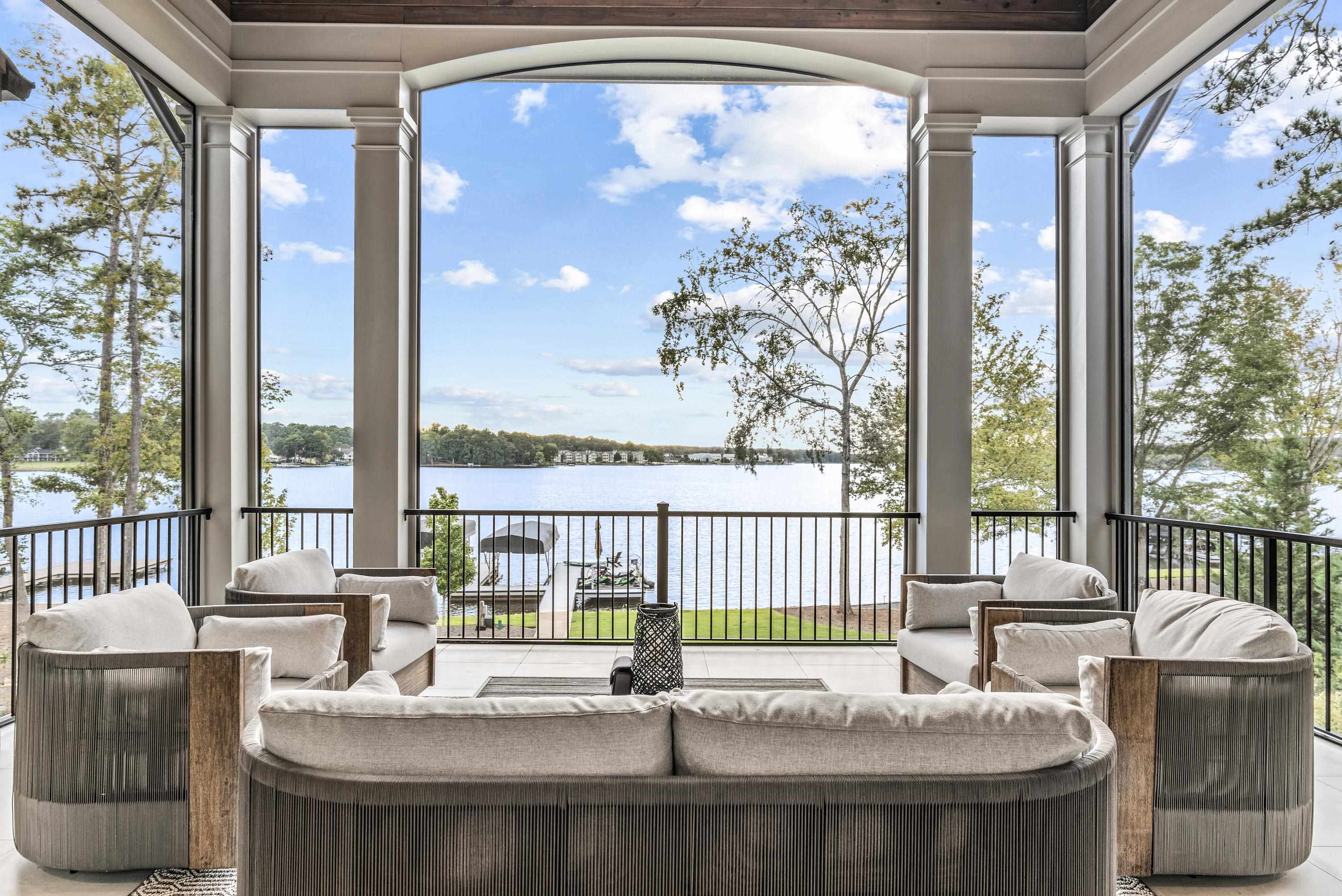 133 CAROLYN DRIVE image 21