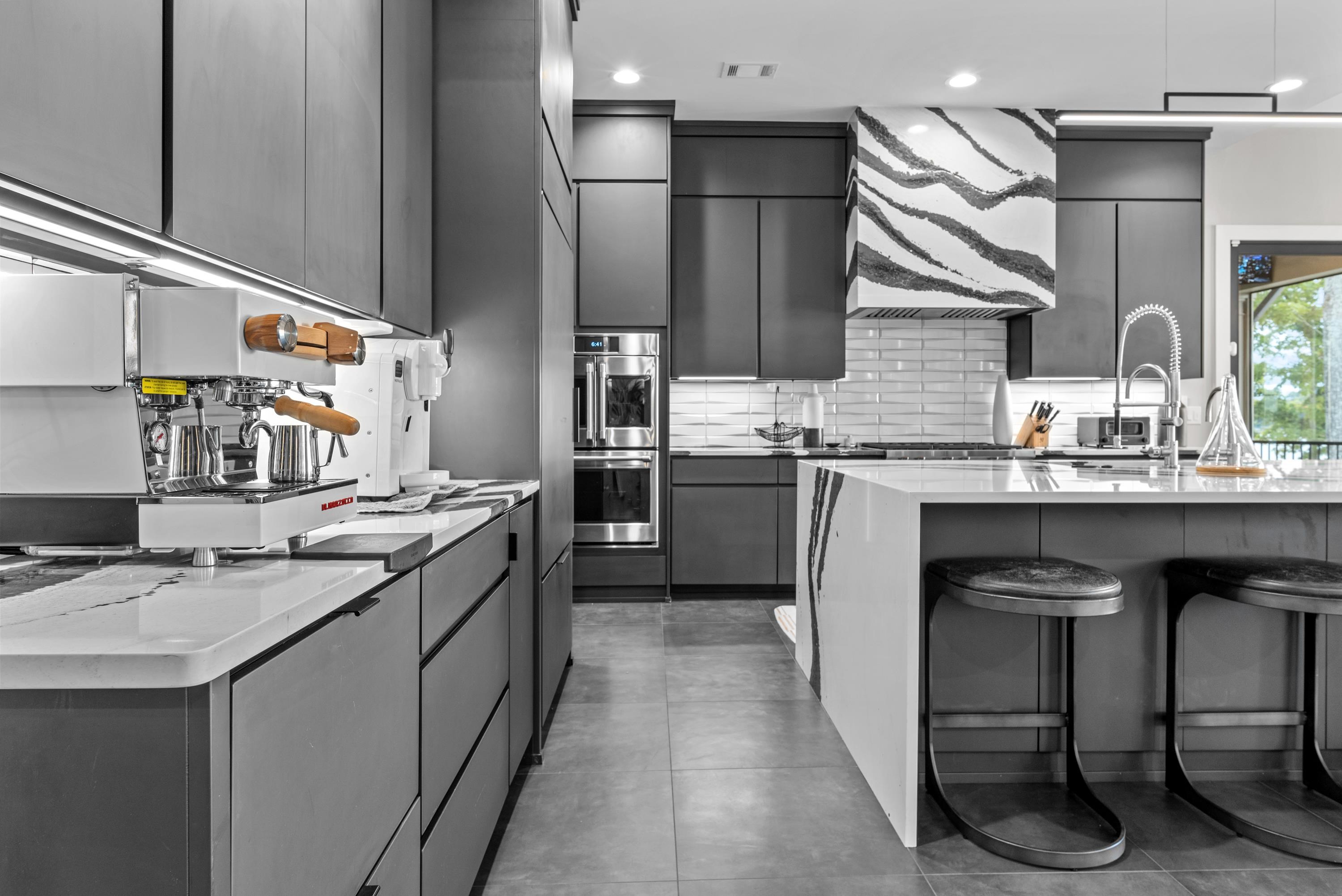 133 CAROLYN DRIVE image 29