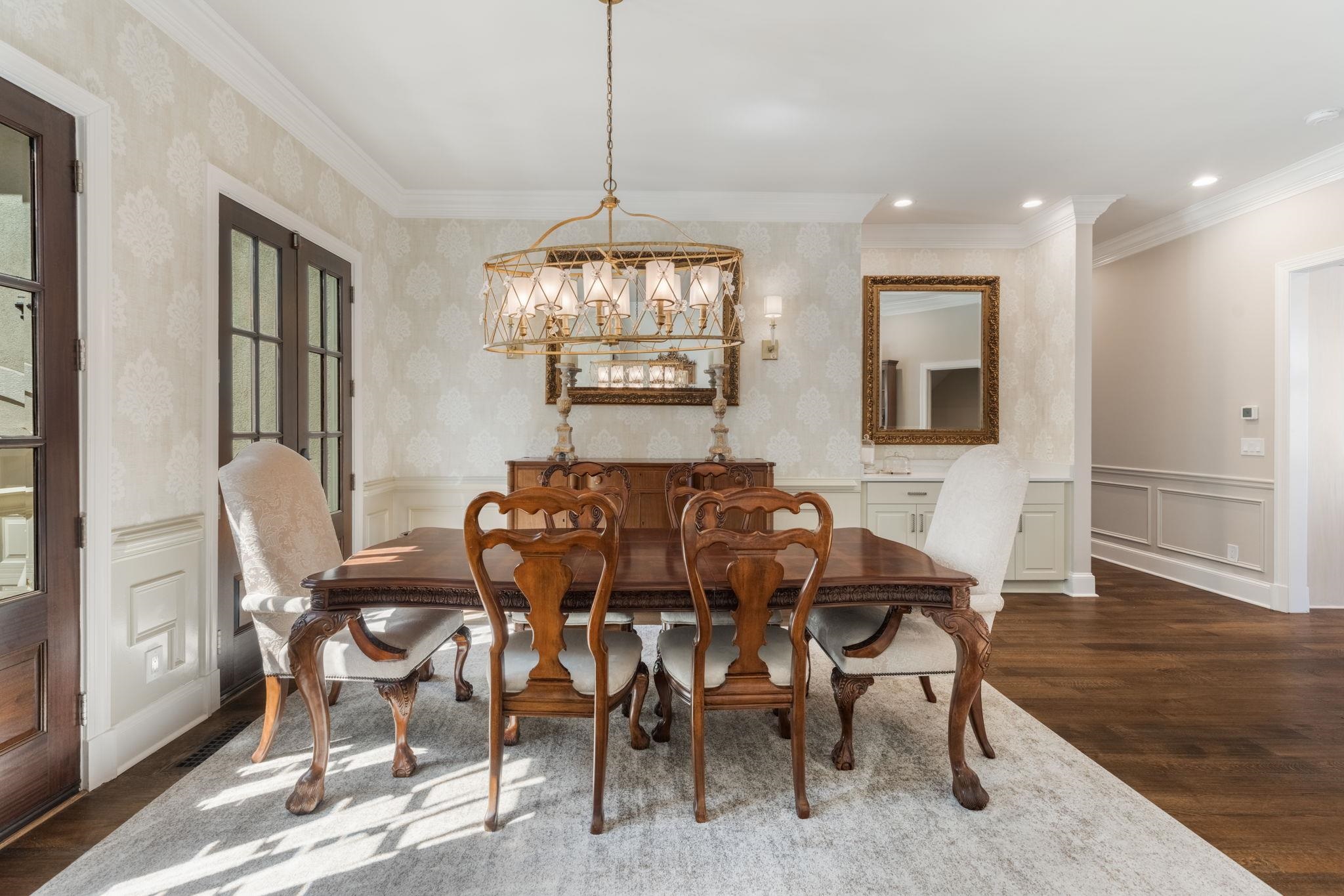 137 WINNSTEAD PLACE image 16