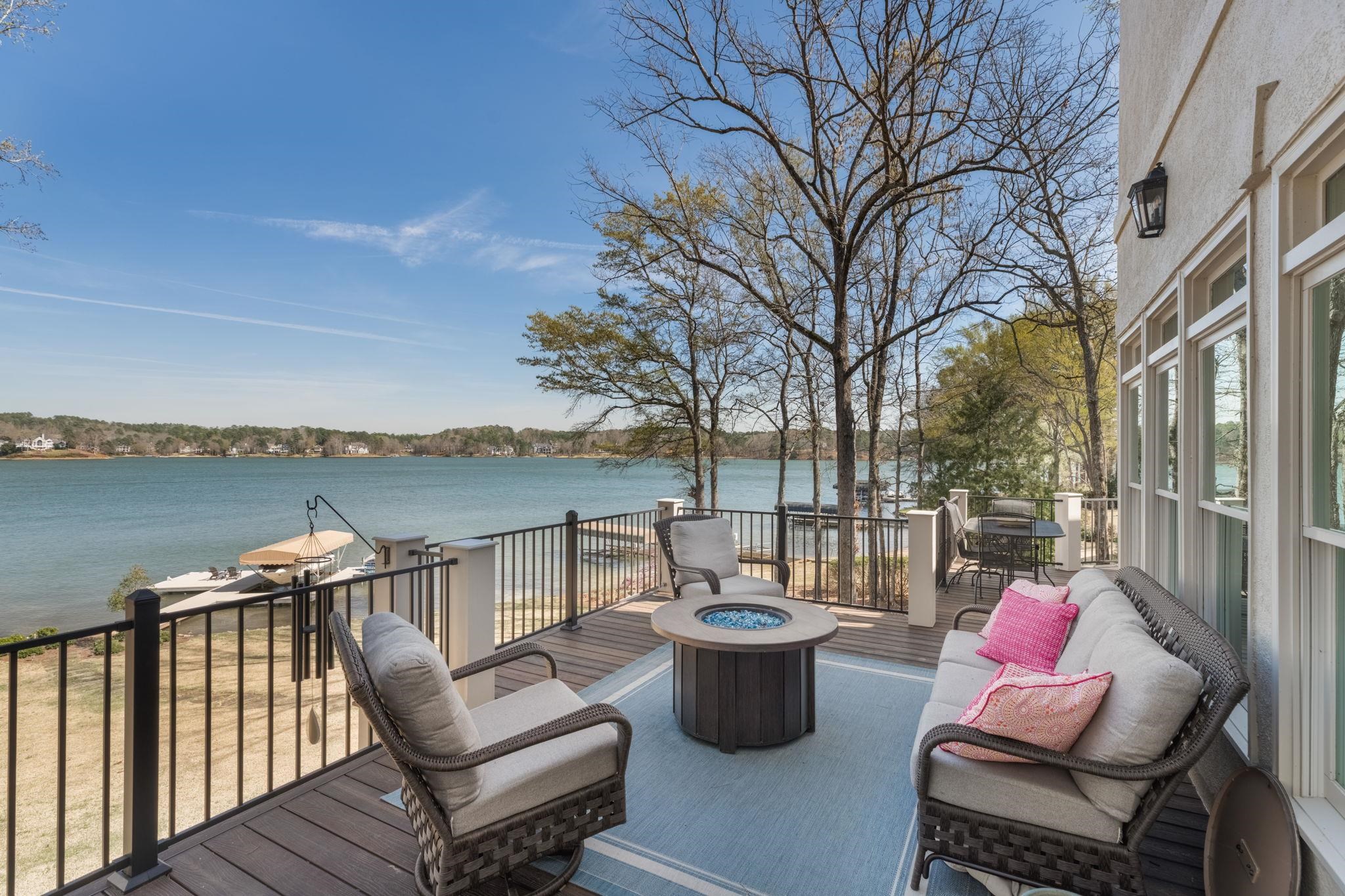 137 WINNSTEAD PLACE image 23