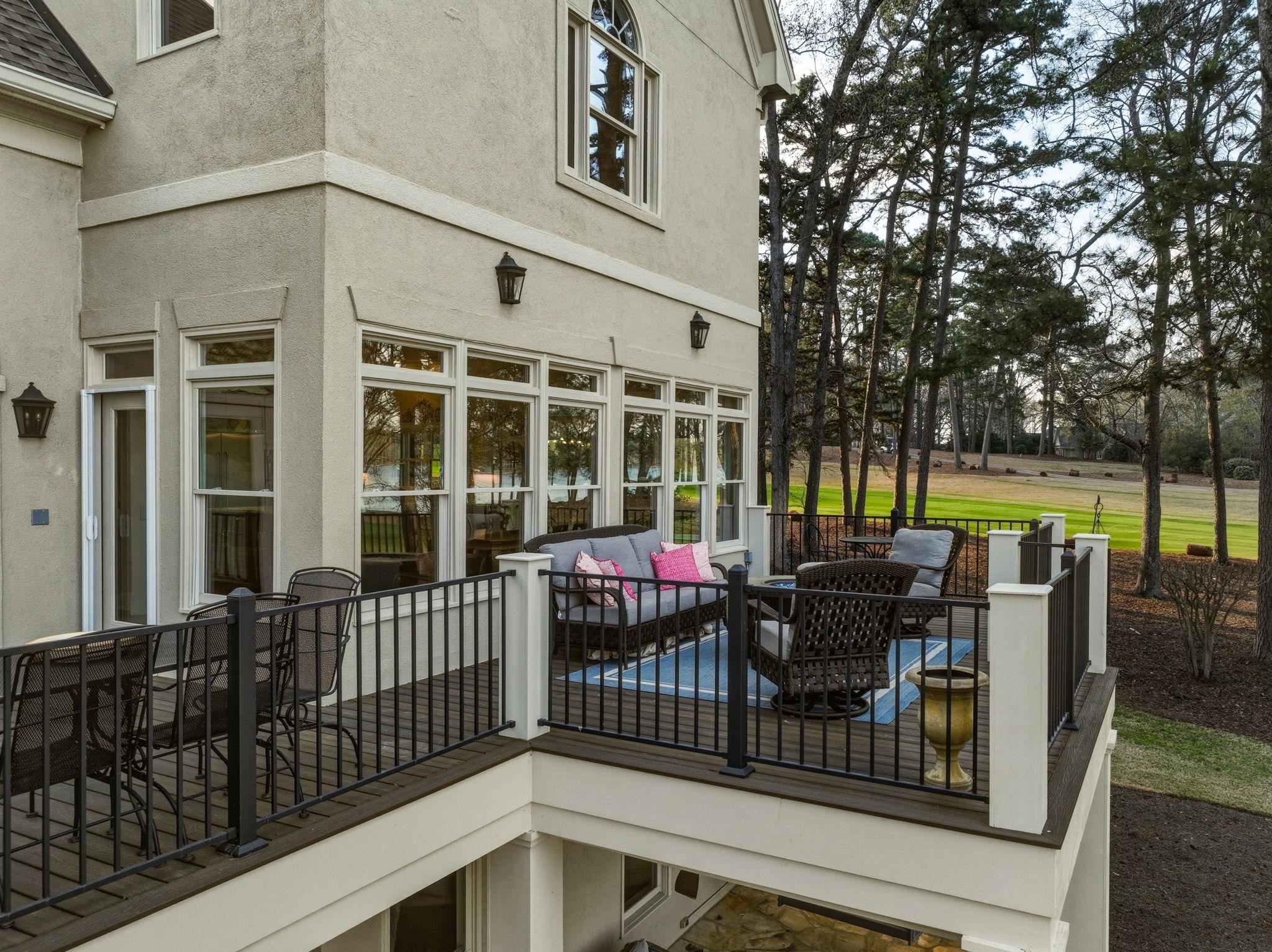 137 WINNSTEAD PLACE image 24