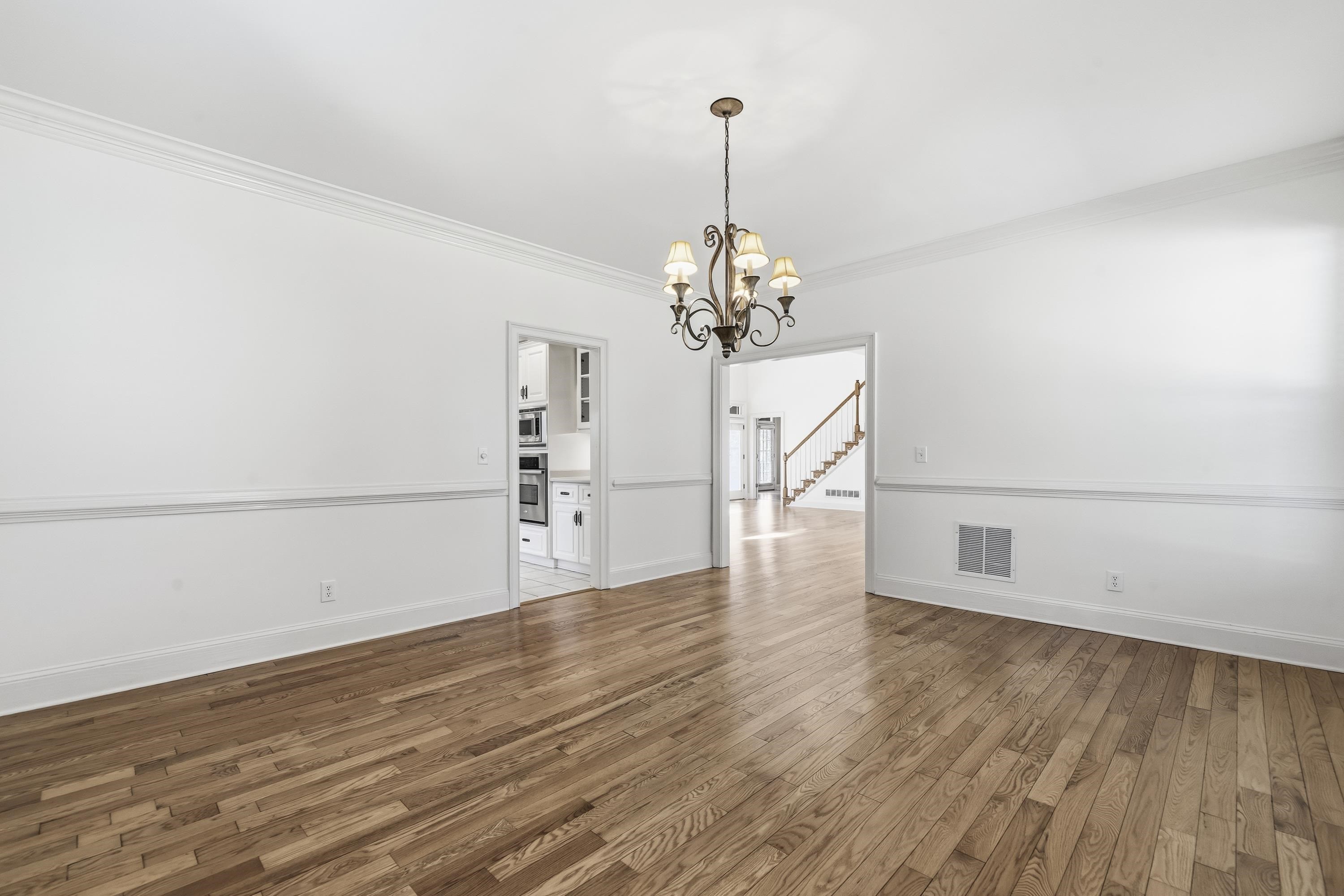 1811 SNUG HARBOR DRIVE image 32