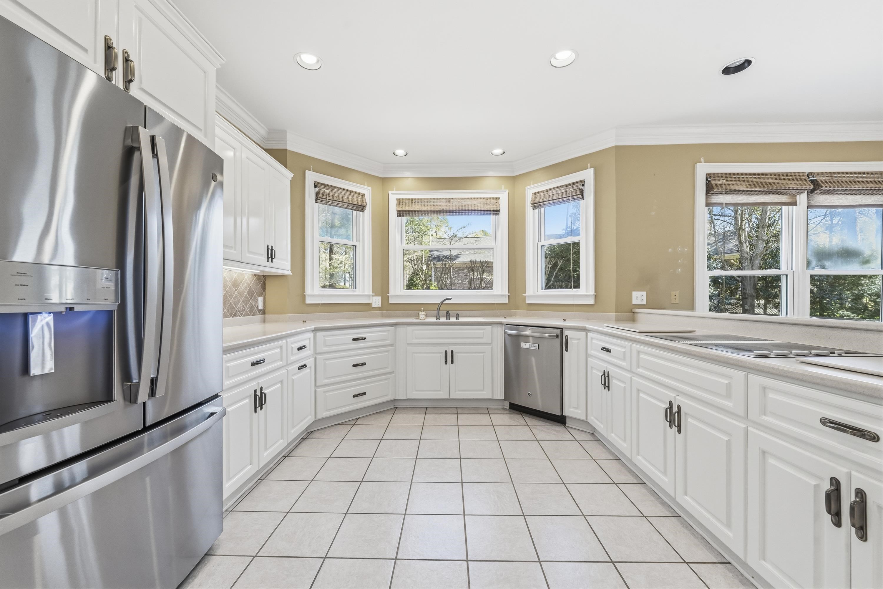 1811 SNUG HARBOR DRIVE image 35