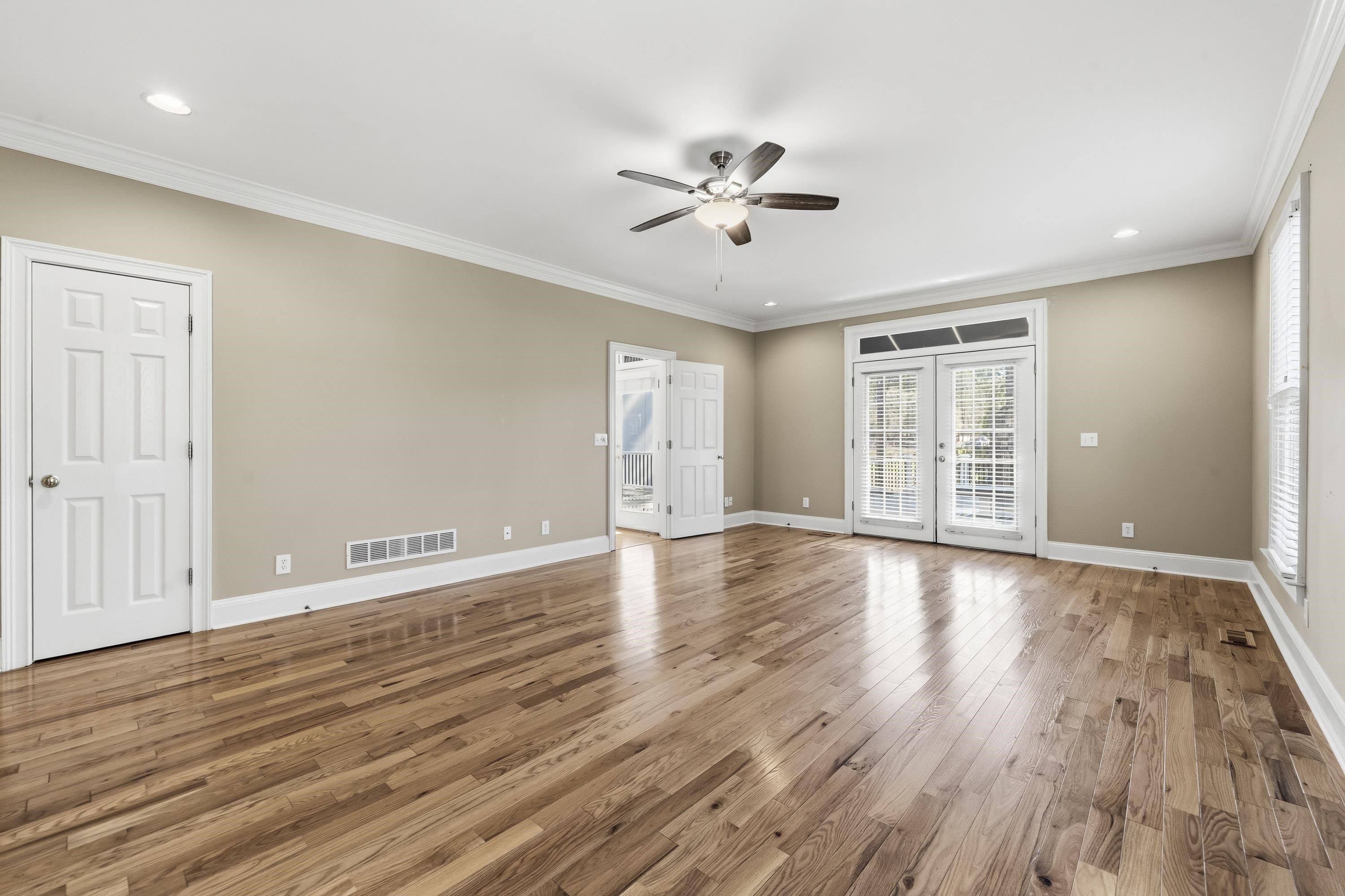 1811 SNUG HARBOR DRIVE image 45