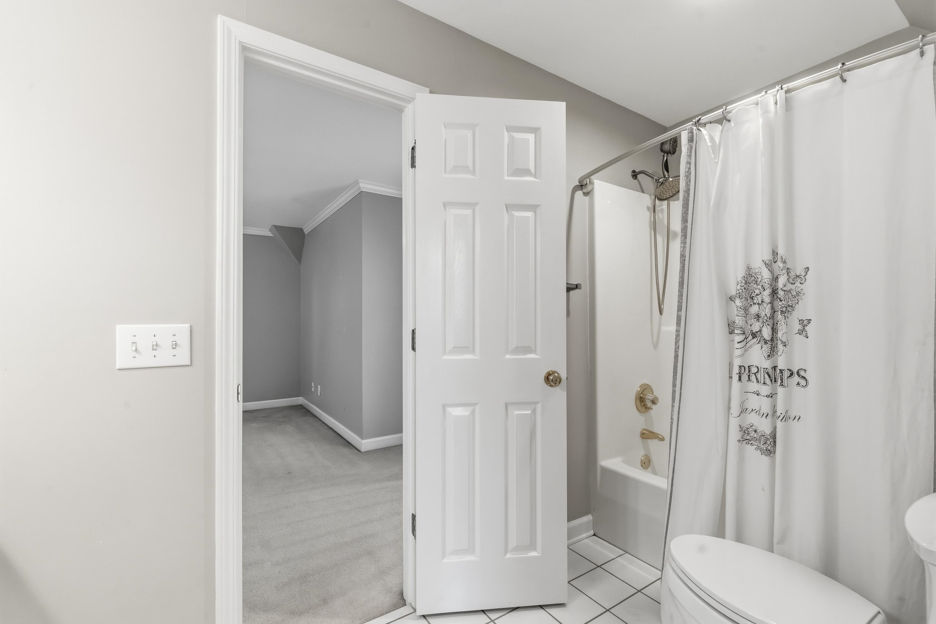 1811 SNUG HARBOR DRIVE image 57