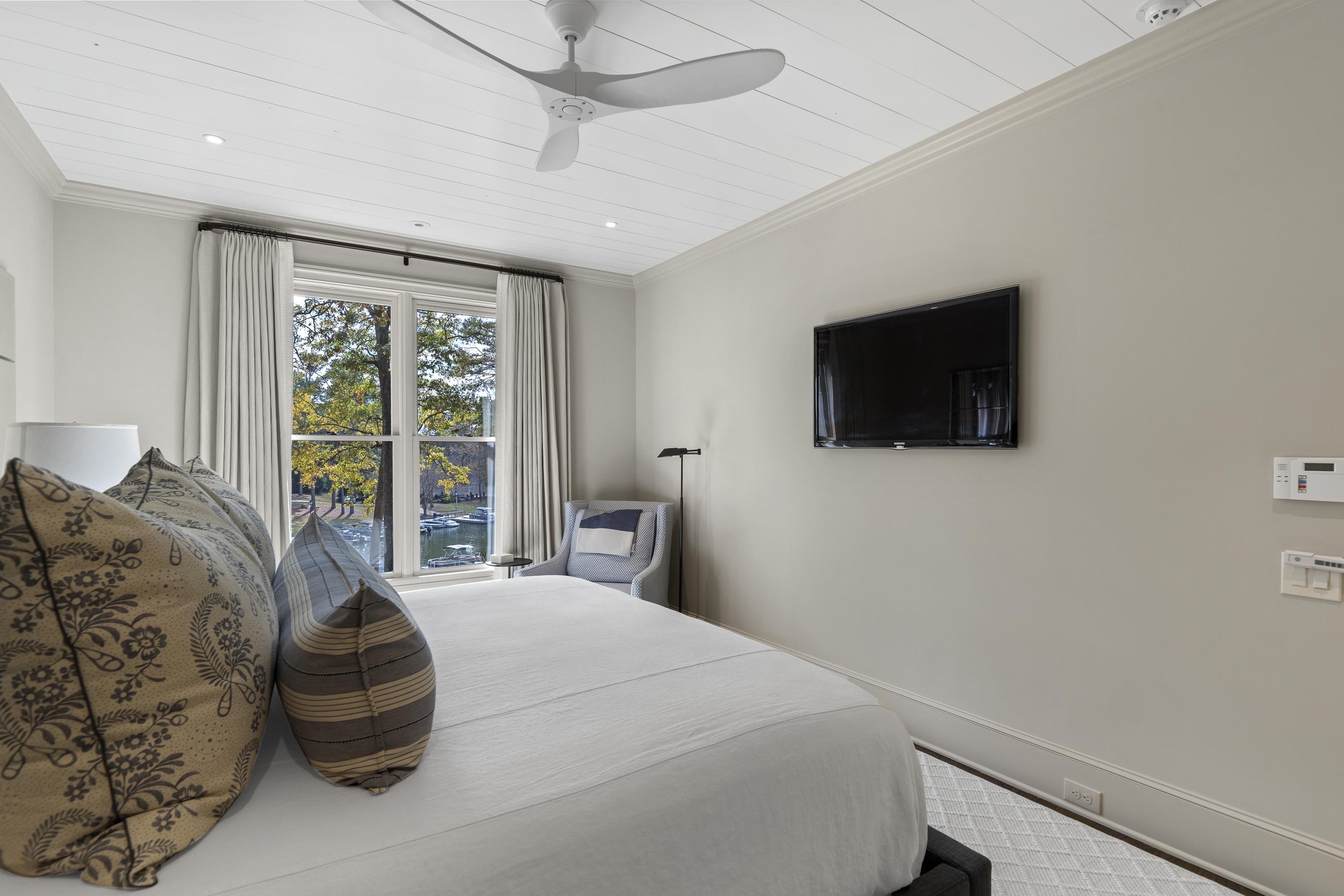 1031 A MARINA COVE LANE image 36